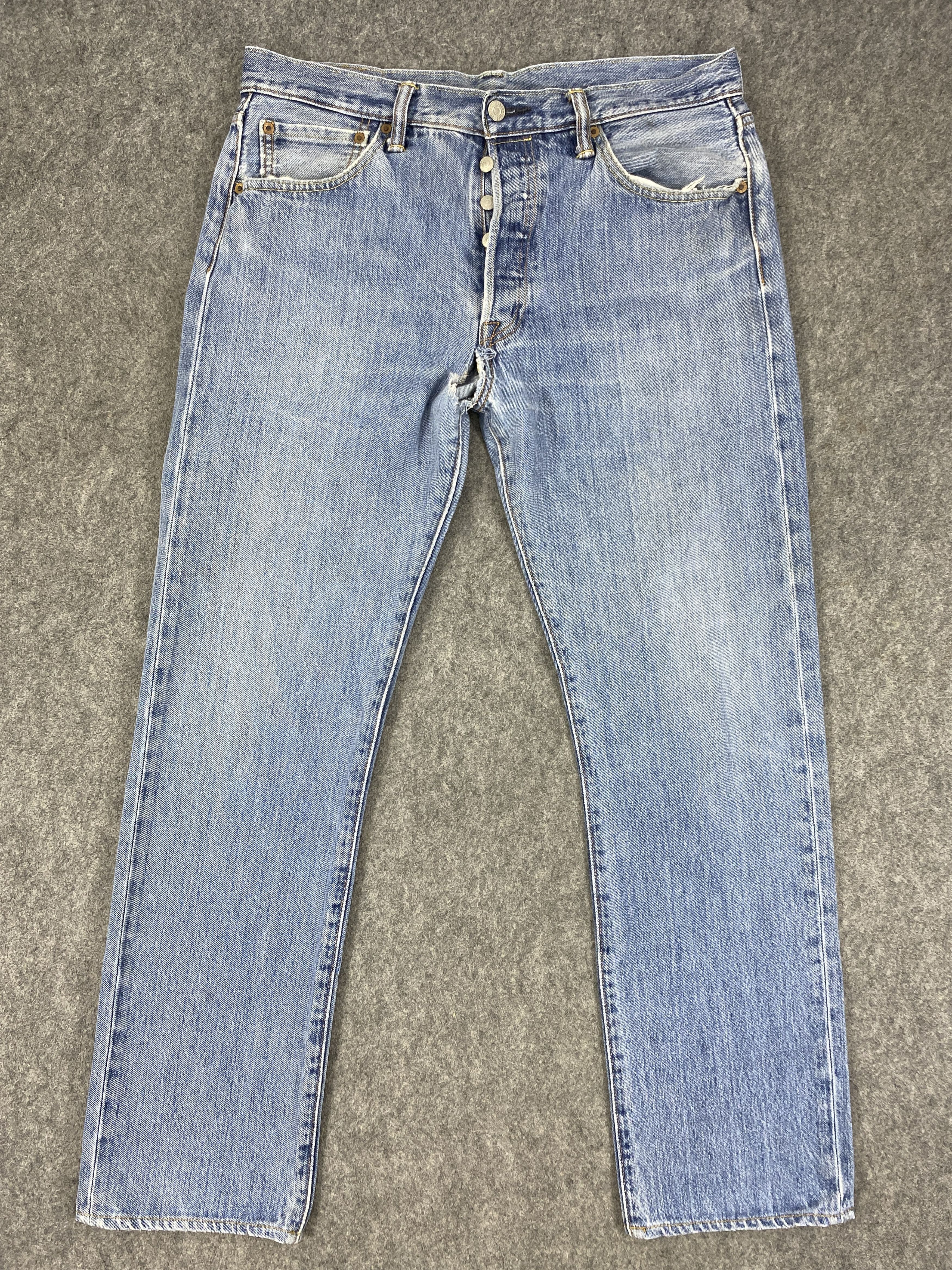 Levi's Dirty Used Blue Vintage Levi's 501 35x30.5 Denim -JN2389 Size US 35 - 1 Thumbnail