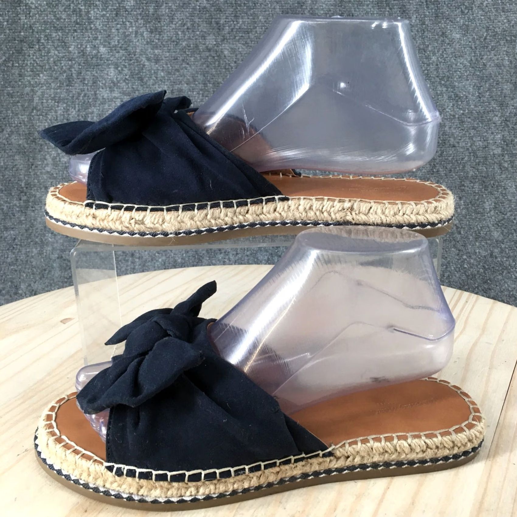 Vintage Universal Thread Sandals Womens 7 Slides Slip On Flat Blue Fabric Casual Size US 7 / IT 37 - 2 Thumbnail
