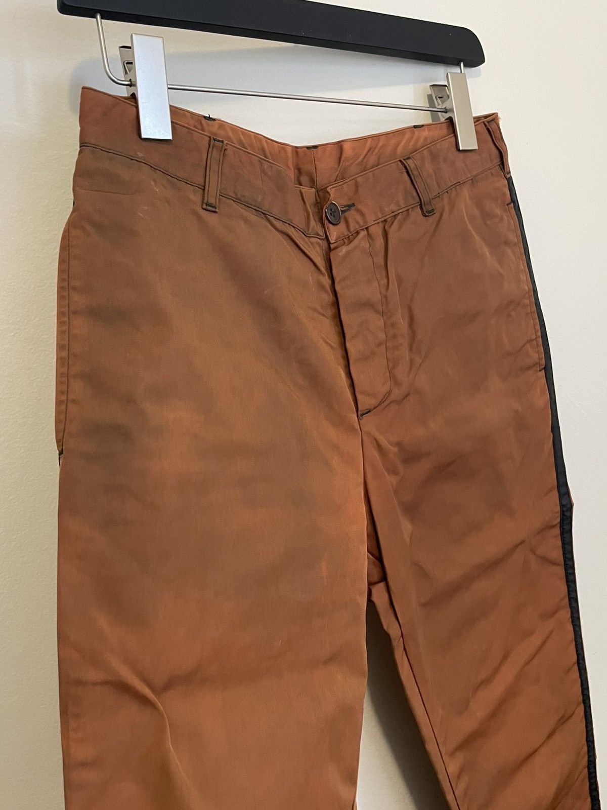 Helmut Lang 1996 Burnt Orange Nylon Stripe Trousers Size US 30 / EU 46 - 3 Thumbnail