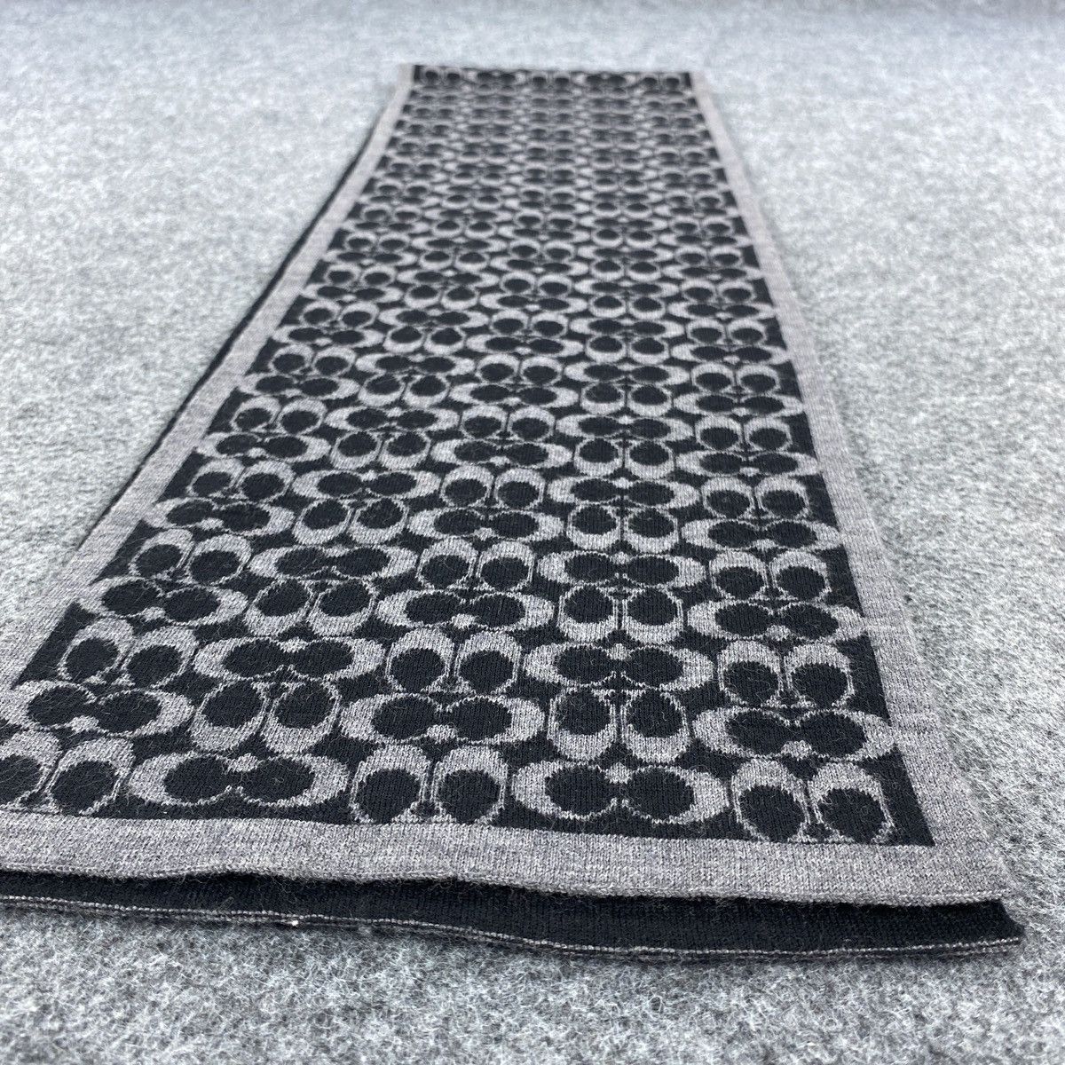 Coach × Vintage Coach Scarf # D651 # Muffler # Neckwear Size ONE SIZE - 6 Thumbnail