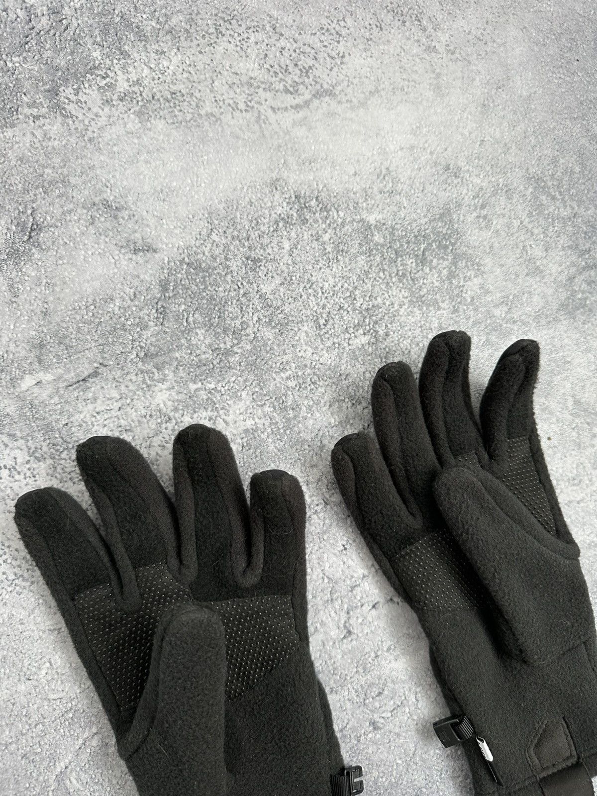 The North Face The North Face Fleece Winter Black Gloves Outdoor Gorpcore Size ONE SIZE - 7 Thumbnail