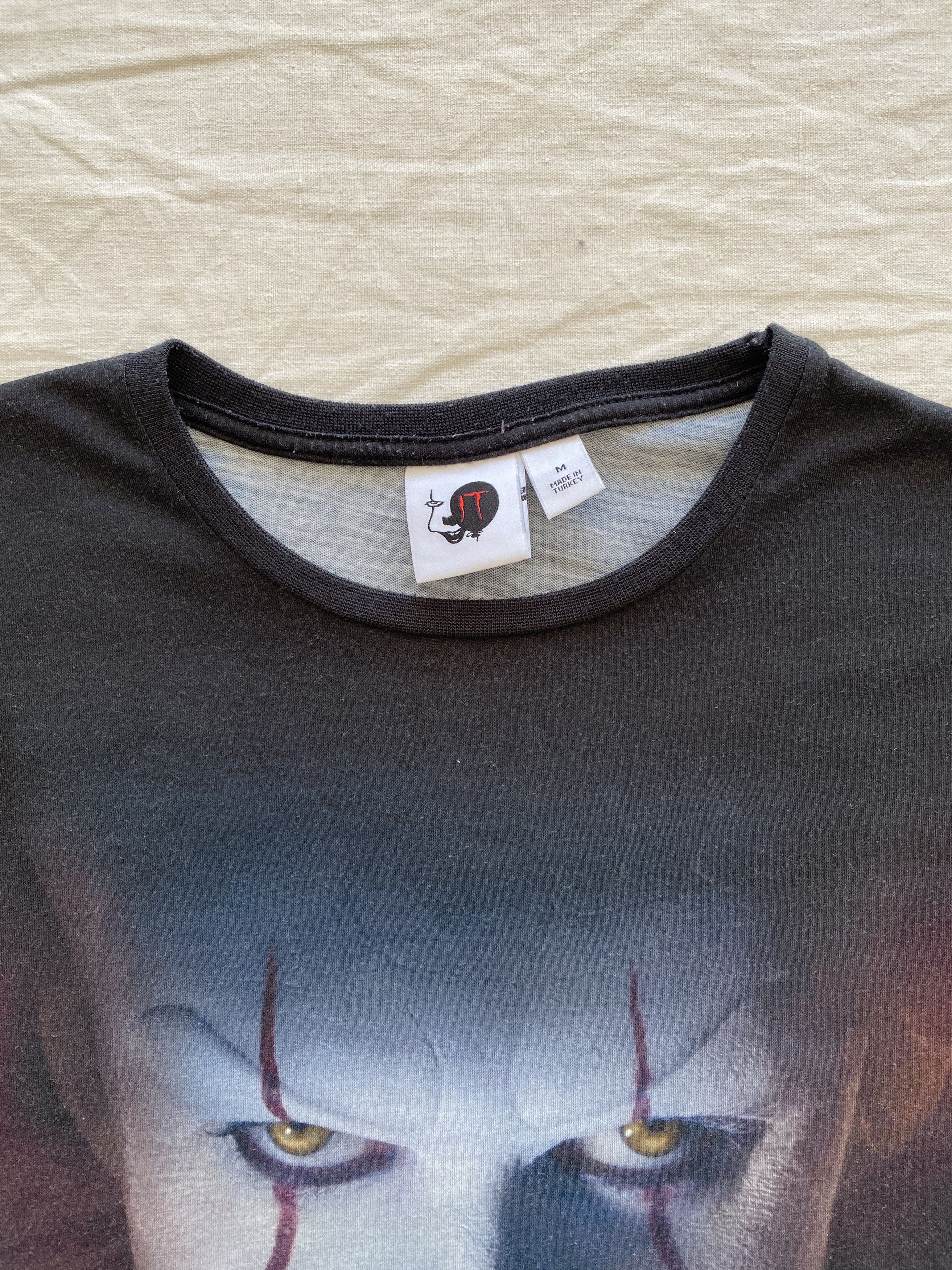 Expert Horror Vintage 2000s It Horror Movie All Over Print T-shirt Size US M / EU 48-50 / 2 - 13 Thumbnail