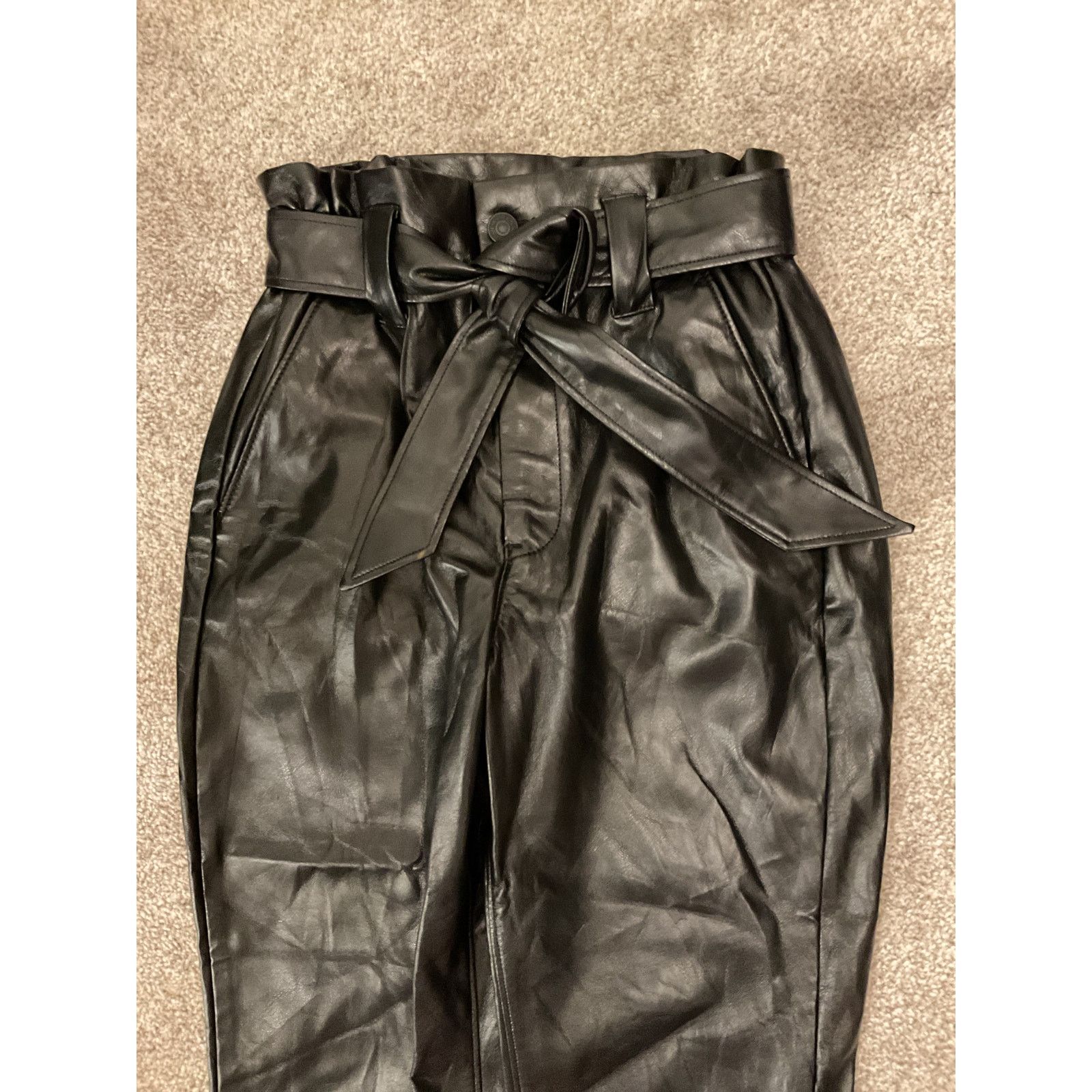 Express Express Black Faux Leather Ankle High Rise Paperbag Pants,4R Size 27" / US 4 / IT 40 - 6 Thumbnail