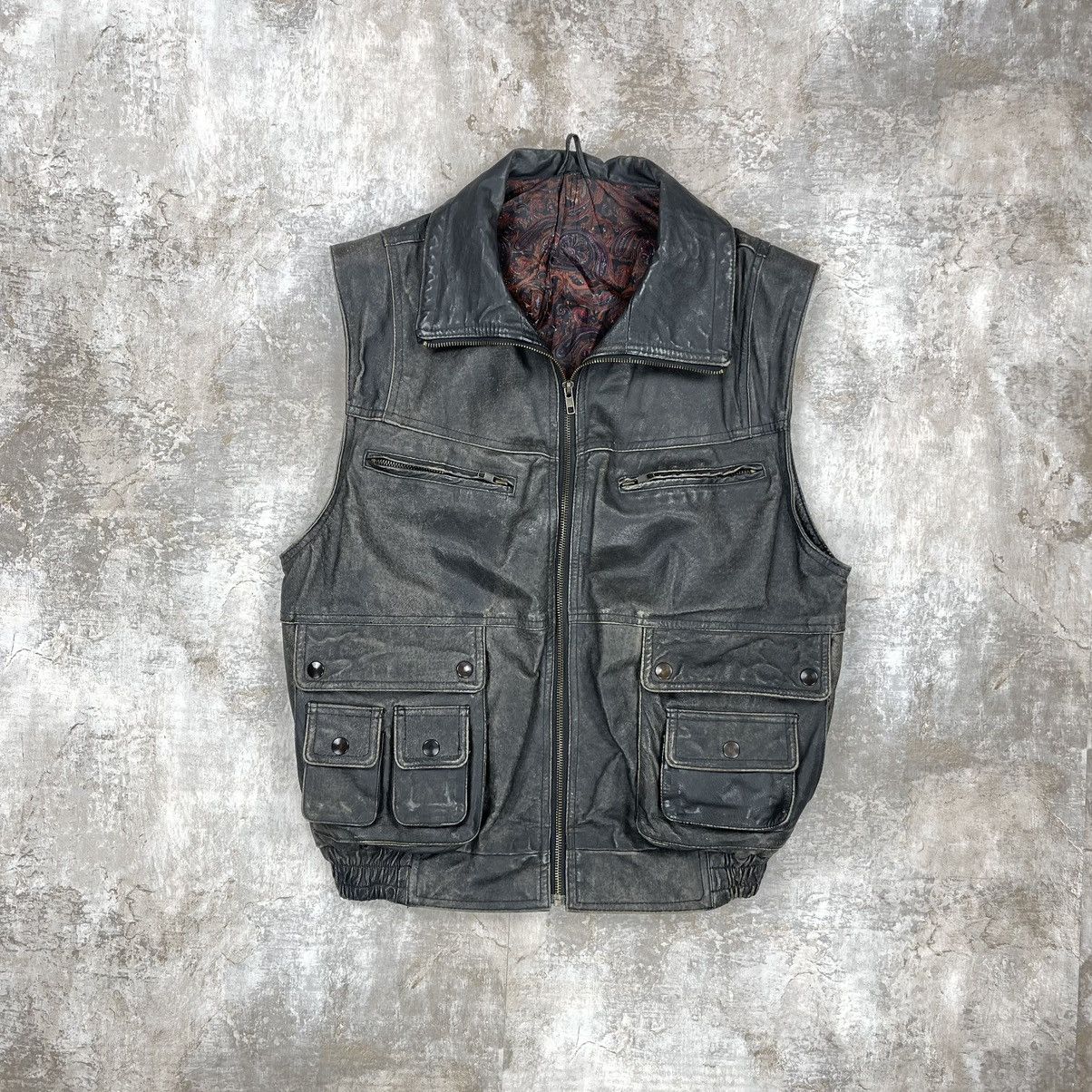 Vintage VINTAGE 90s DISTRESSED LEATHER VEST MOTO BIKER Size US L / EU 52-54 / 3 - 1 Thumbnail