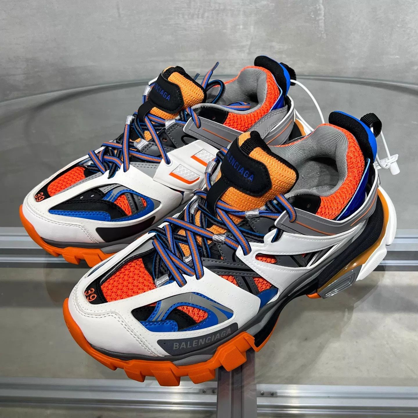 Balenciaga Balenciaga BLCG TRACK White Orange 39 Size US 6 / EU 39 - 2 Thumbnail