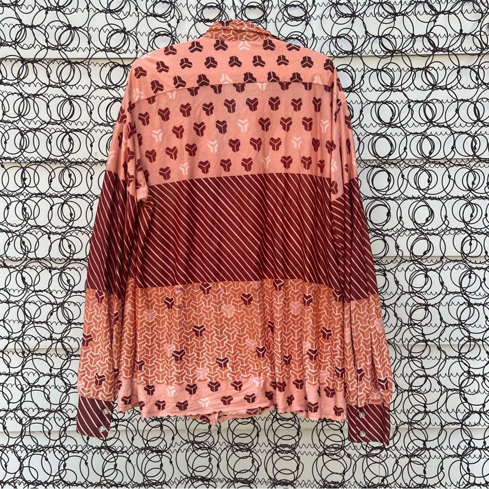 Vintage 70s Rust Salmon Geometric Disco DaggerPoint Collar Shirt XLT Size US XL / EU 56 / 4 - 2 Thumbnail