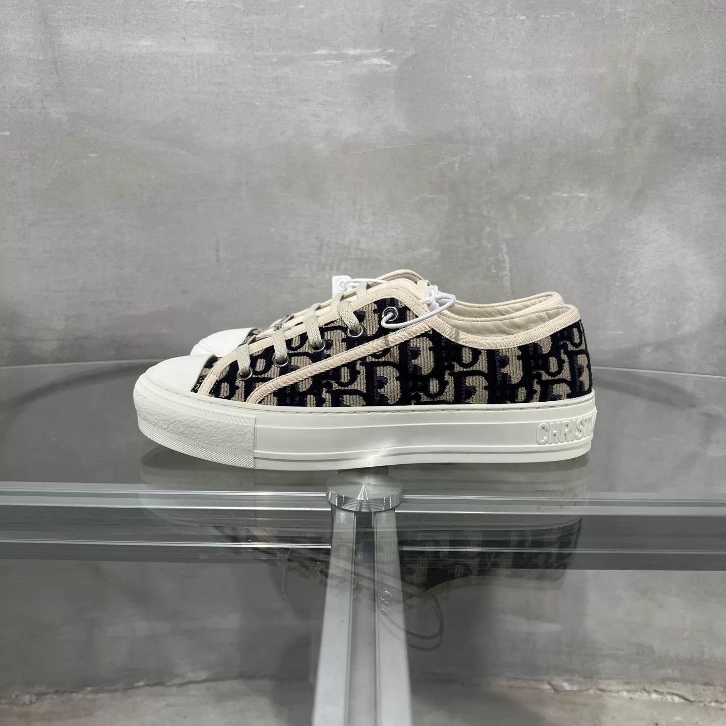 Dior Dior Walk'n'Dior Oblique all over print sneaker 37 Size US 6.5 / IT 36.5 - 3 Thumbnail