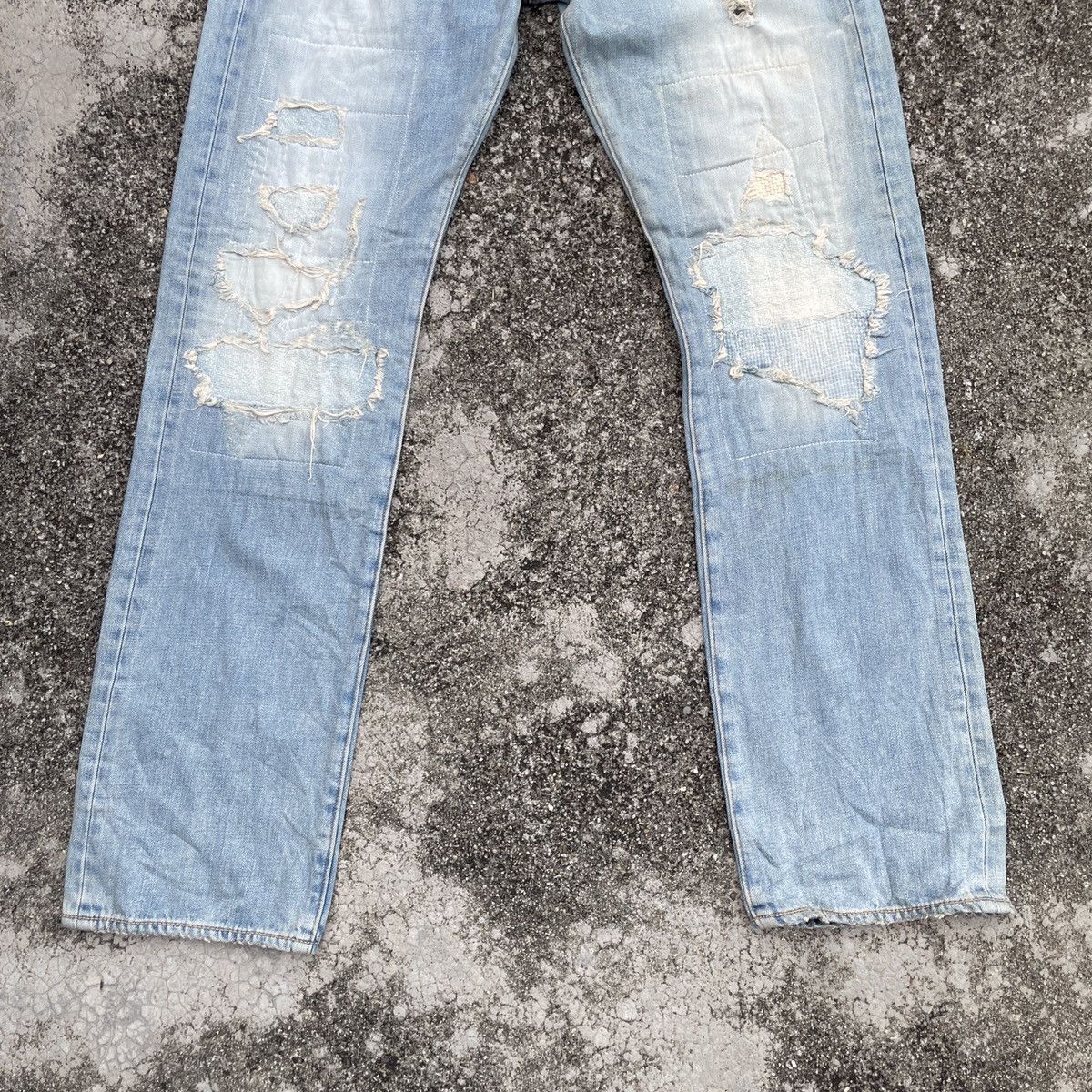 Japanese Brand Vintage Y2k Levis Patchwork Distressed Denim Jeans Size US 32 / EU 48 - 4 Thumbnail