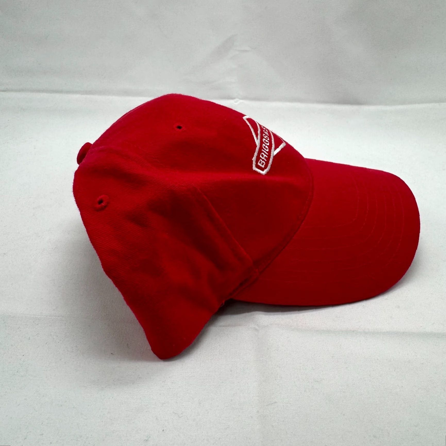 Vintage VINTAGE Briggs & Stratton Hat Baseball Cap Snapback Red Work Mechanic Utility Mens One Size Red Baseball Cap Size ONE SIZE - 2 Thumbnail