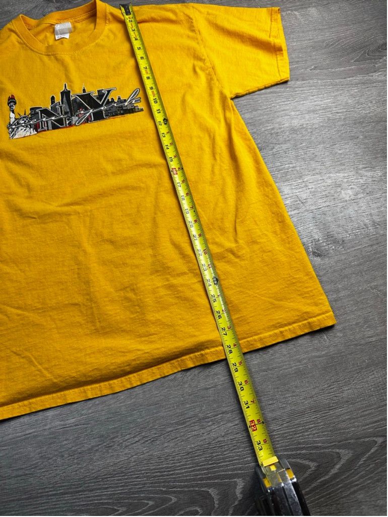 Fruit Of The Loom Vintage NEW YORK T-Shirt Yellow/Black Size XL Size US XL / EU 56 / 4 - 6 Thumbnail
