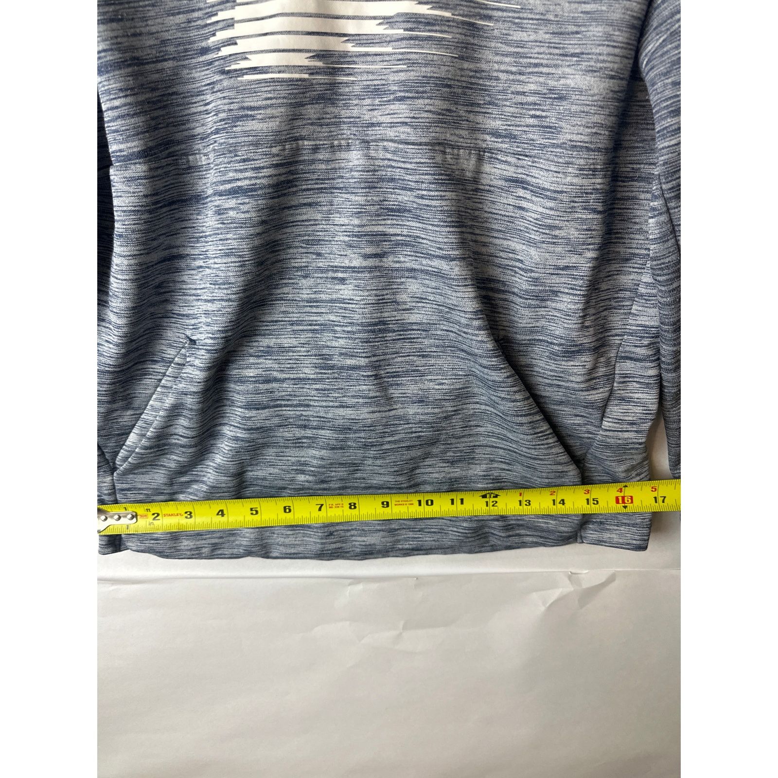 Nike Nike Sweatshirt Boys XL Gray Dri Fit Pullover Hoodie Size US 32 / EU 48 - 4 Thumbnail