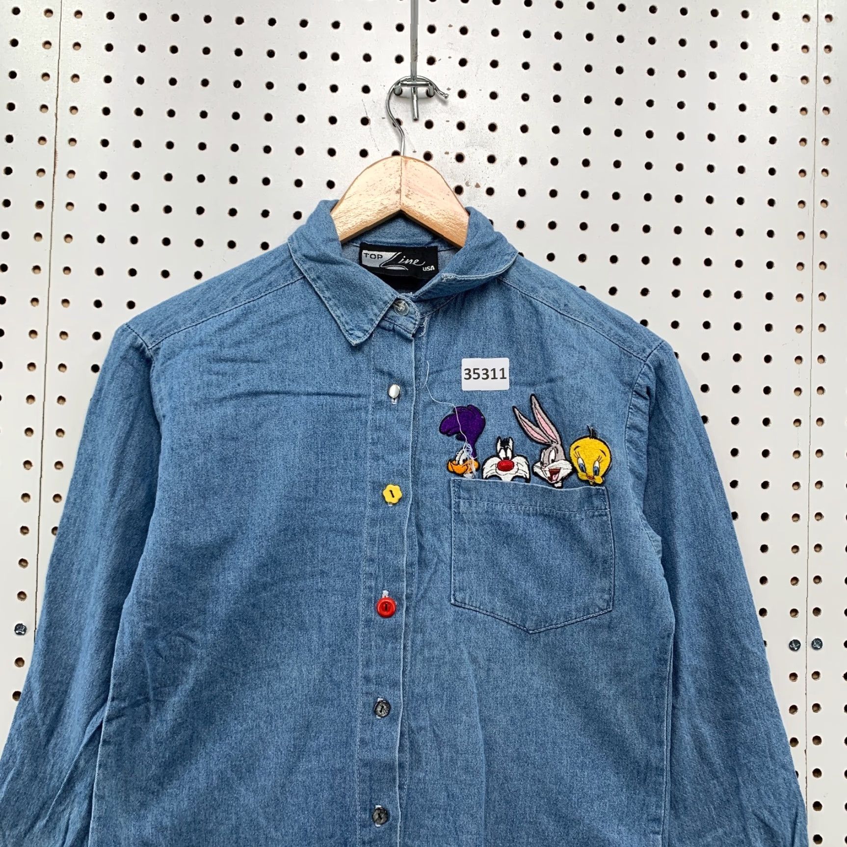 Vintage VINTAGE Looney Tunes Denim Button Shirt Womens Small Blue Pocket 18x22.5 Size S / US 4 / IT 40 - 5 Thumbnail