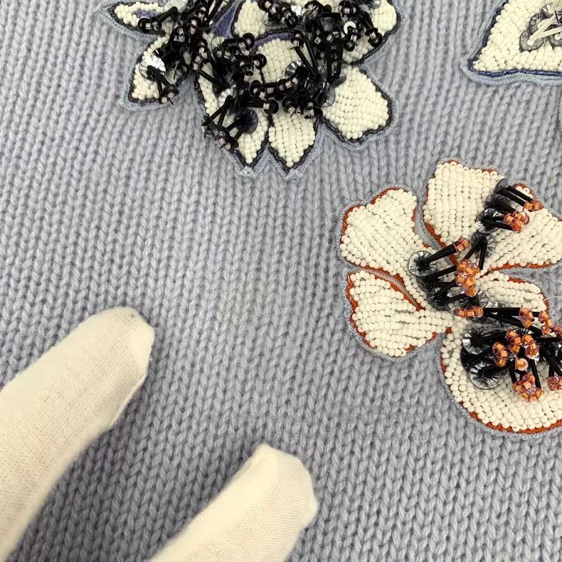 Dior Dior Sky blue floral beaded cashmere round-neck short-slee Size XXS / US 00 / IT 34 - 8 Thumbnail