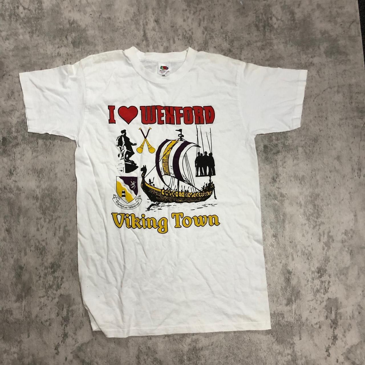 Fruit Of The Loom White Fruit of the Loom Viking Town tee streetwear Size US S / EU 44-46 / 1 - 1 Thumbnail