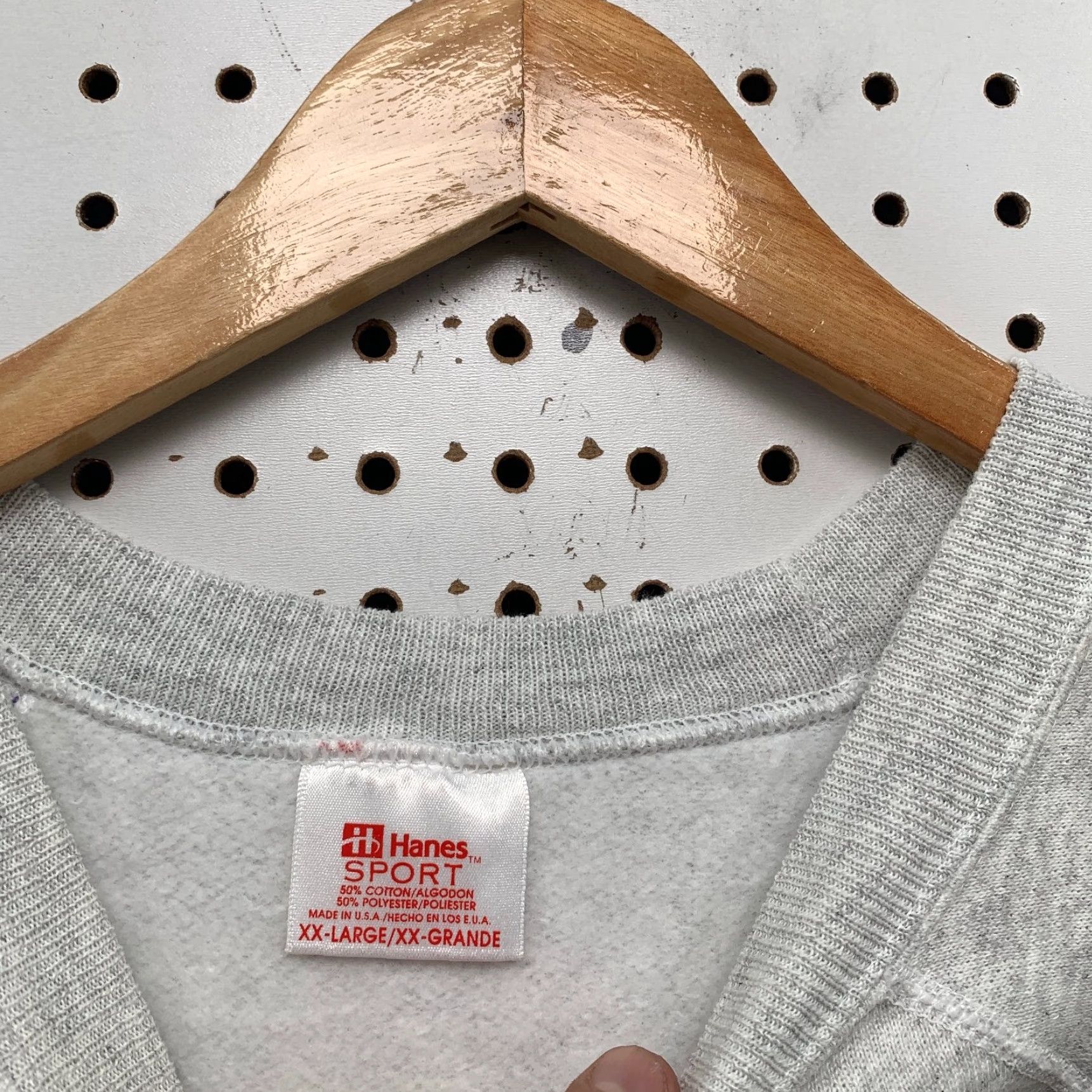 Vintage VINTAGE Cardinal Cardigan Sweatshirt Womens 2XL Gray Embroidered USA Cardigan Sweatshirt Womens 2XL Gray Embroidered USA Size XXL / US 16-18 / IT 52-54 - 3 Thumbnail
