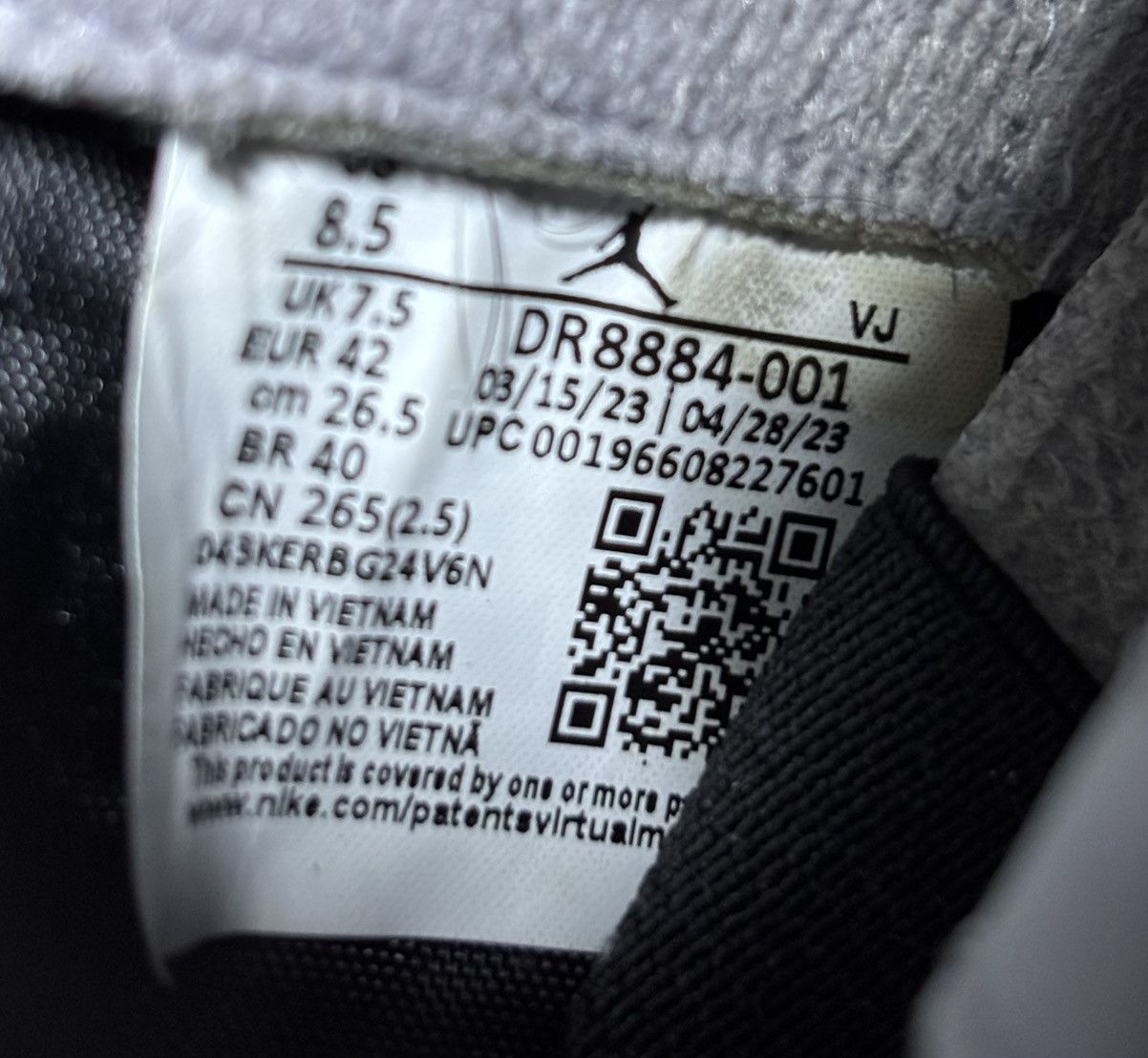 Jordan Brand Jordan 2 Retro Black Cement 2023 Size 8.5 Size US 8.5 / EU 41-42 - 6 Thumbnail