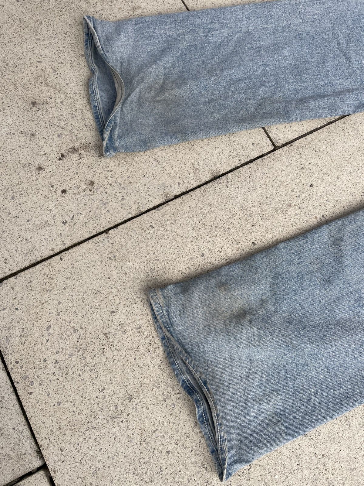 True Religion 🚨 Light Wash/Red Crystal Billys by Uncomfortable Clothing 🚨 Size US 38 / EU 54 - 5 Thumbnail