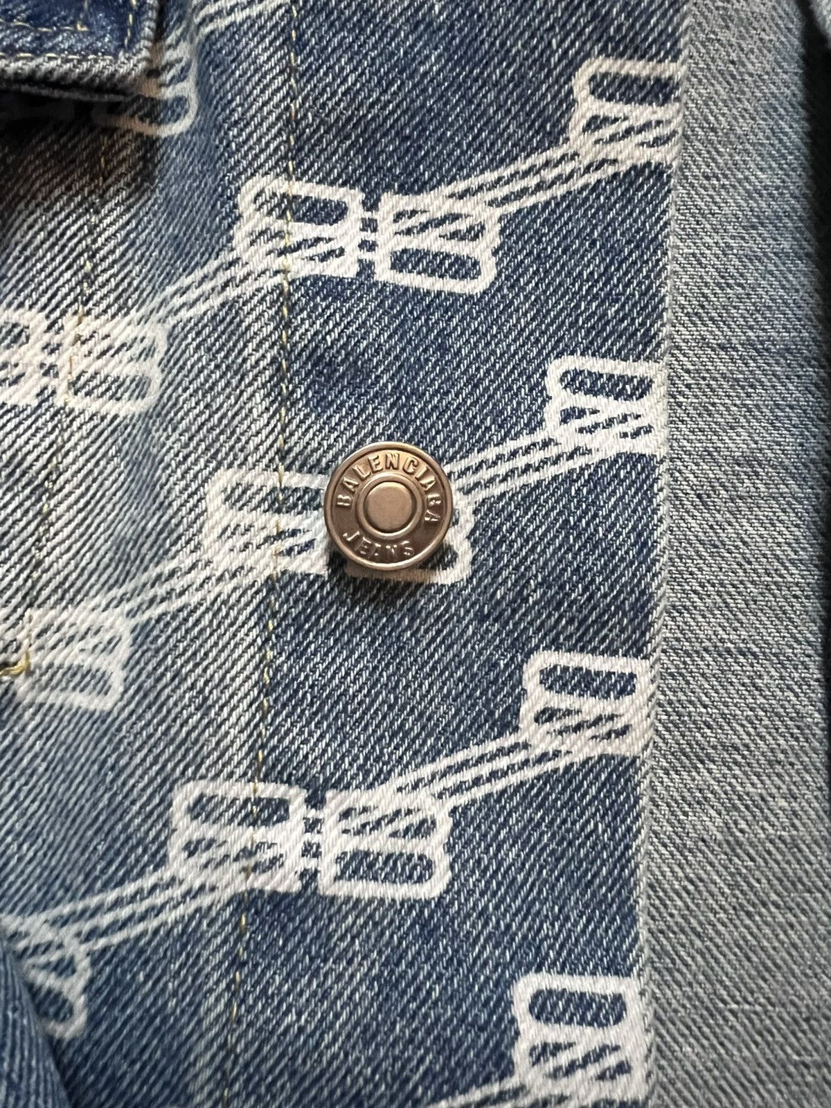 Balenciaga Balenciaga Monogram Denim Jacket Size US L / EU 52-54 / 3 - 4 Thumbnail