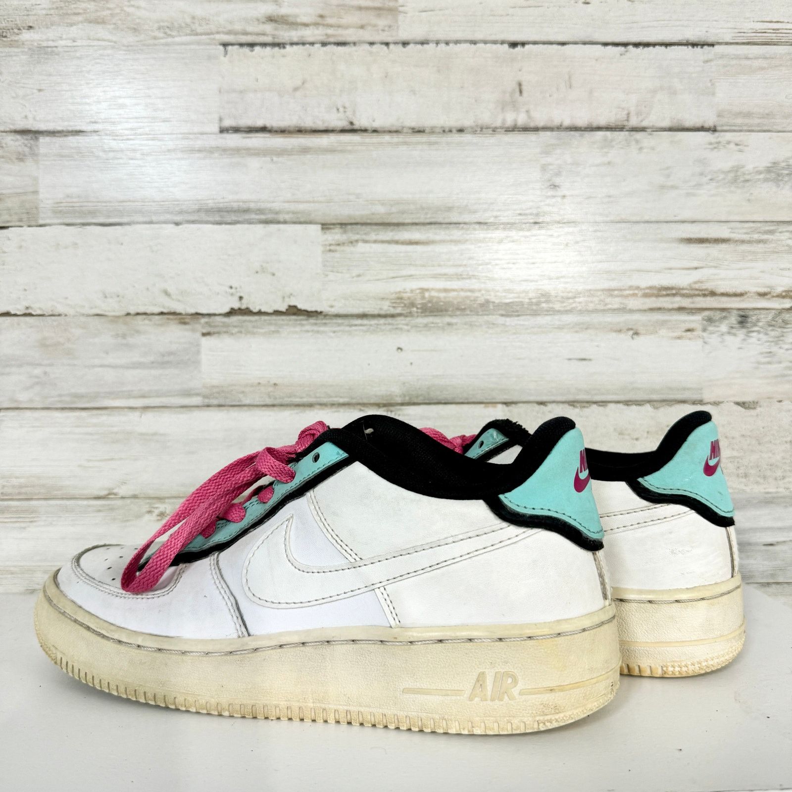Nike Nike Youth Air Force 1 LV8 Running Shoes Sneakers Sz 6Y/7.5W Size US 7.5 / IT 37.5 - 5 Thumbnail