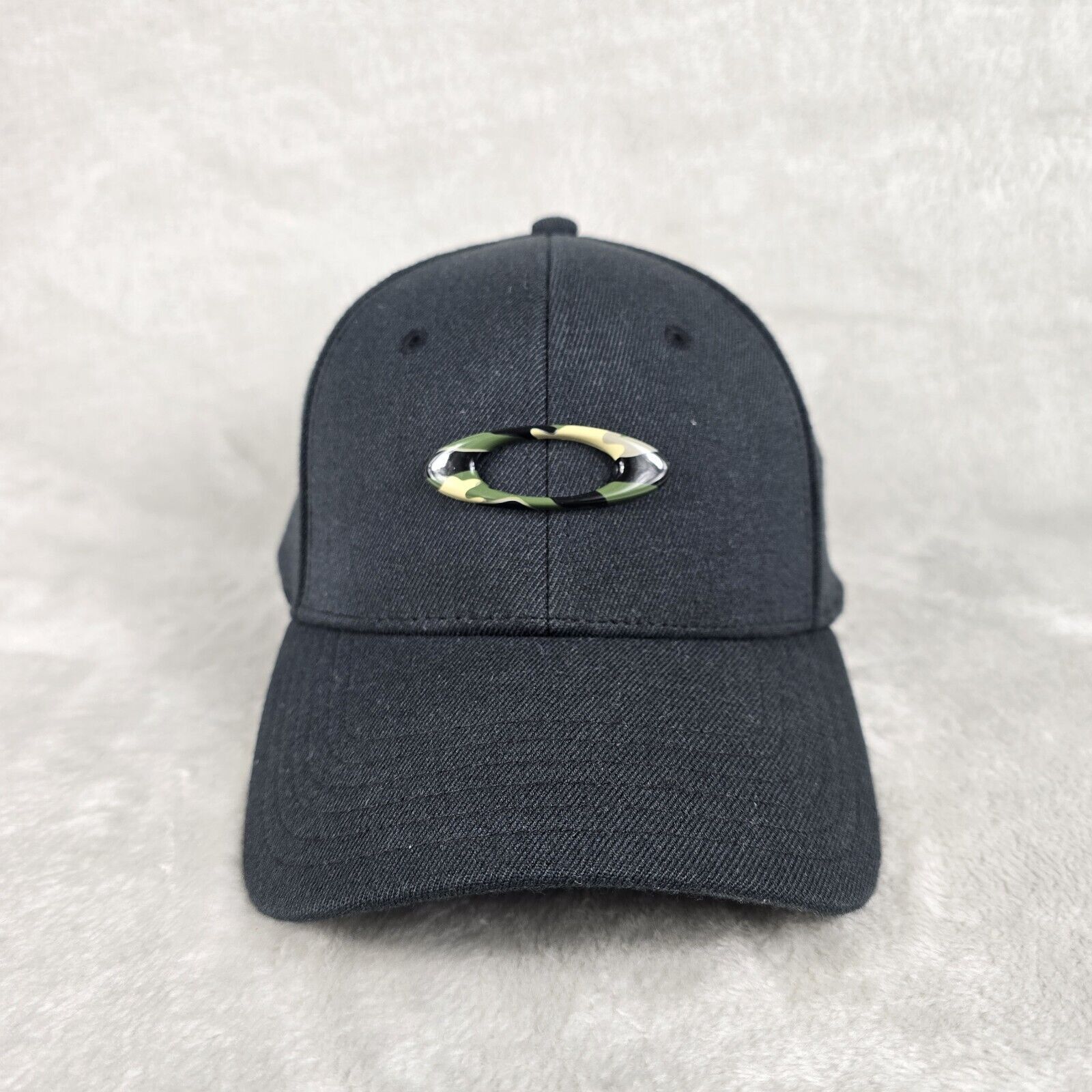 Oakley OAKLEY Performance Fit Tincan Camo Logo Stretch Fit Golf Hat Size ONE SIZE - 2 Thumbnail