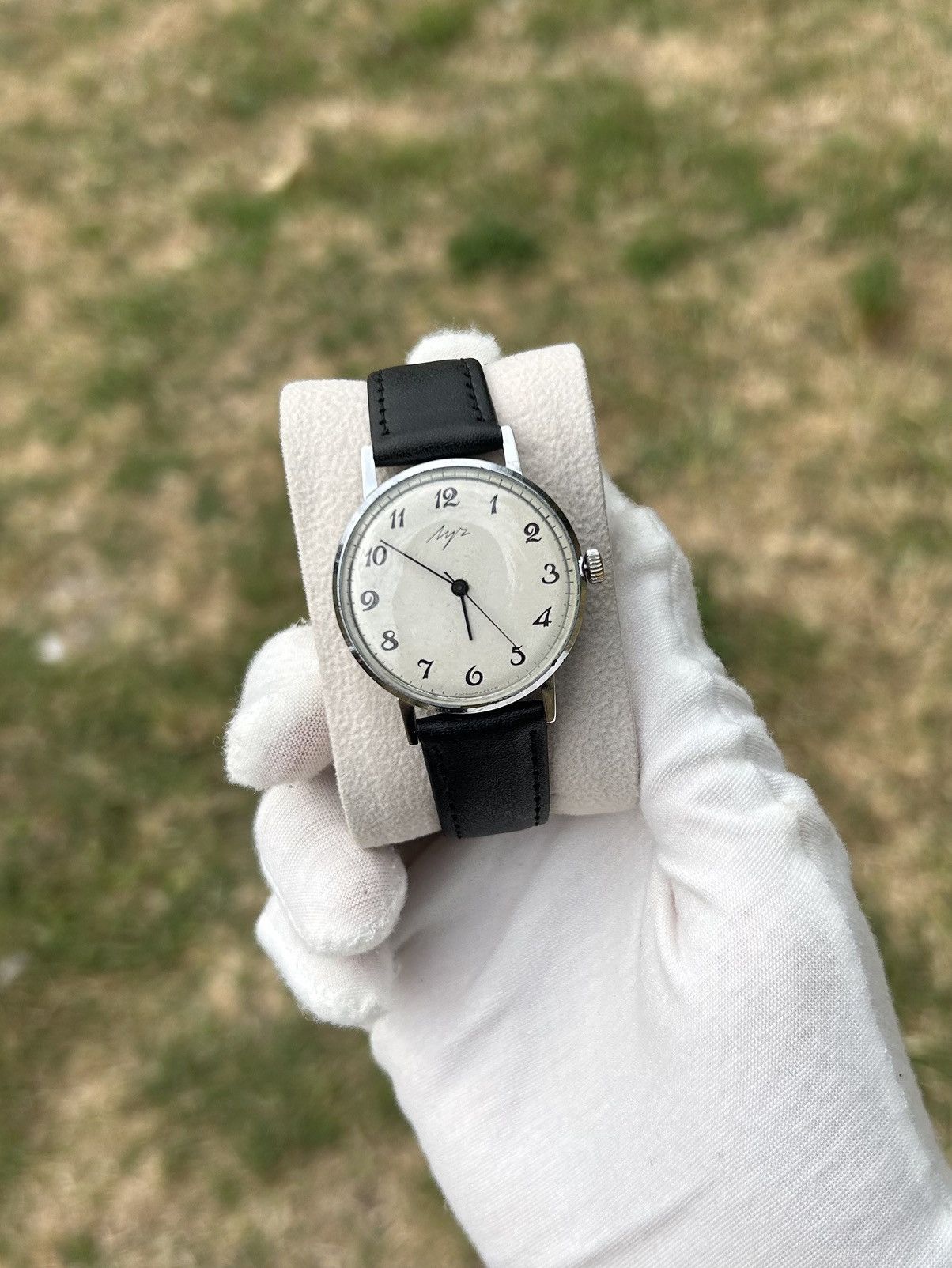 Vintage Vintage Watch Luch USSR Soviet Mechanical 1980s Size ONE SIZE - 1 Thumbnail