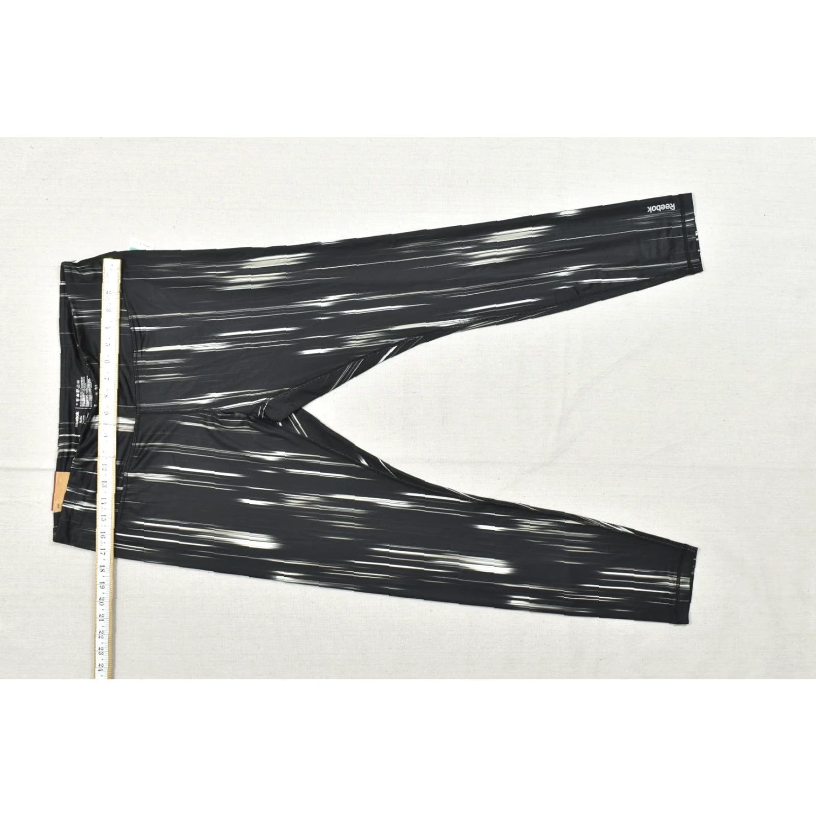 Reebok Reebok Skinny Leggings Women XL Black White Abstract Print Athletic Yoga Pants N Size 40" / US 18 - 3 Thumbnail