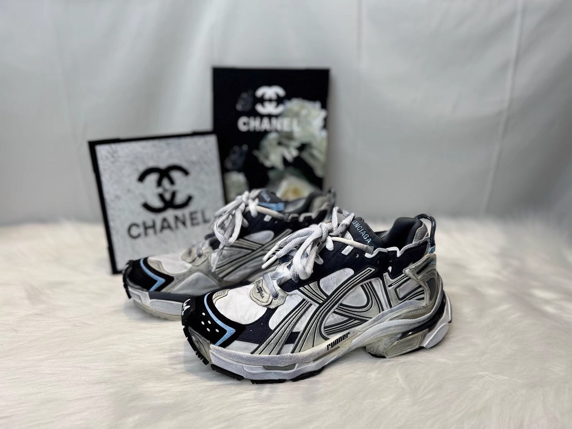 Balenciaga Balenciaga Runner Worn-effect Sneakers K36 Size US 8 / EU 41 - 1 Thumbnail