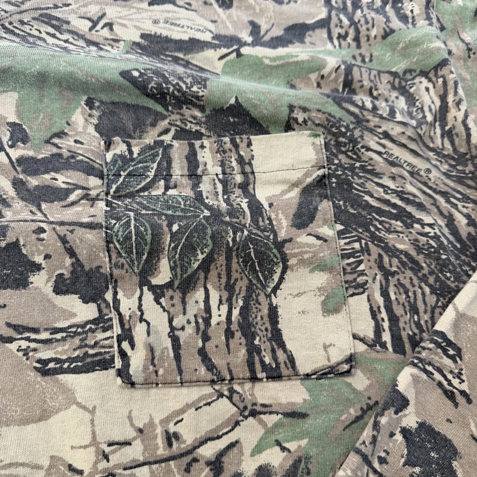 Cabelas Vintage Cabela’s RealTree Camo Hunting Pocket Shirt 90s Size US XL / EU 56 / 4 - 10 Thumbnail