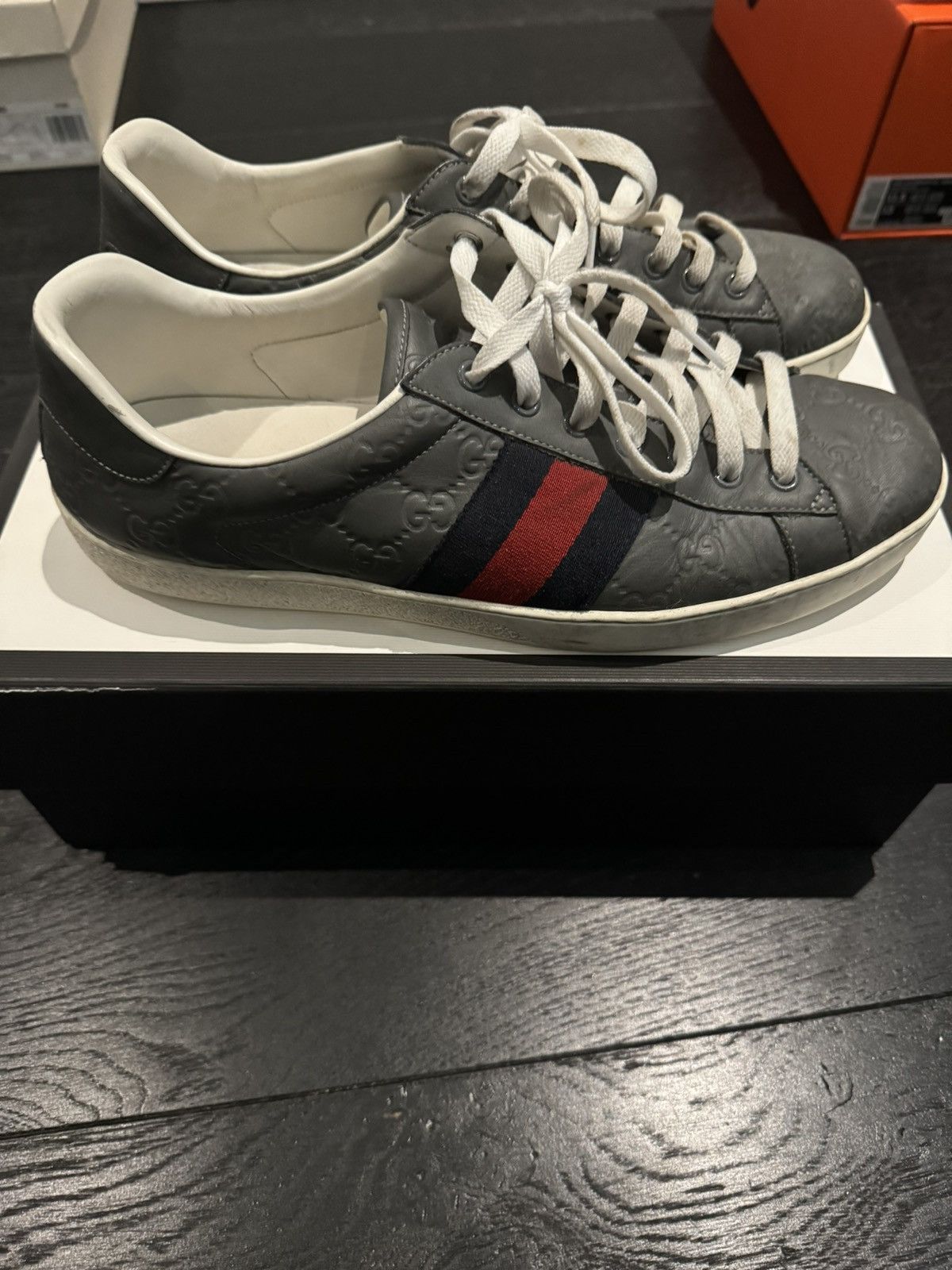 Gucci Gucci Lowtop Sneakers Grey Size US 10.5 / EU 43-44 - 2 Thumbnail