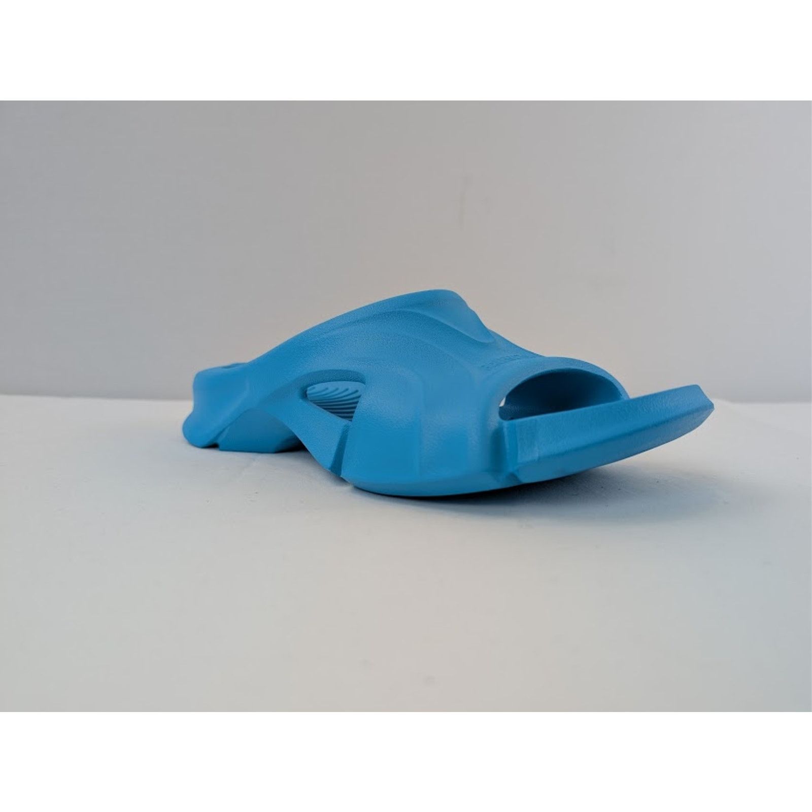 Balenciaga o1rshd1 Rubber Mold Slide Sandals in Blue Size US 10 / EU 43 - 2 Thumbnail