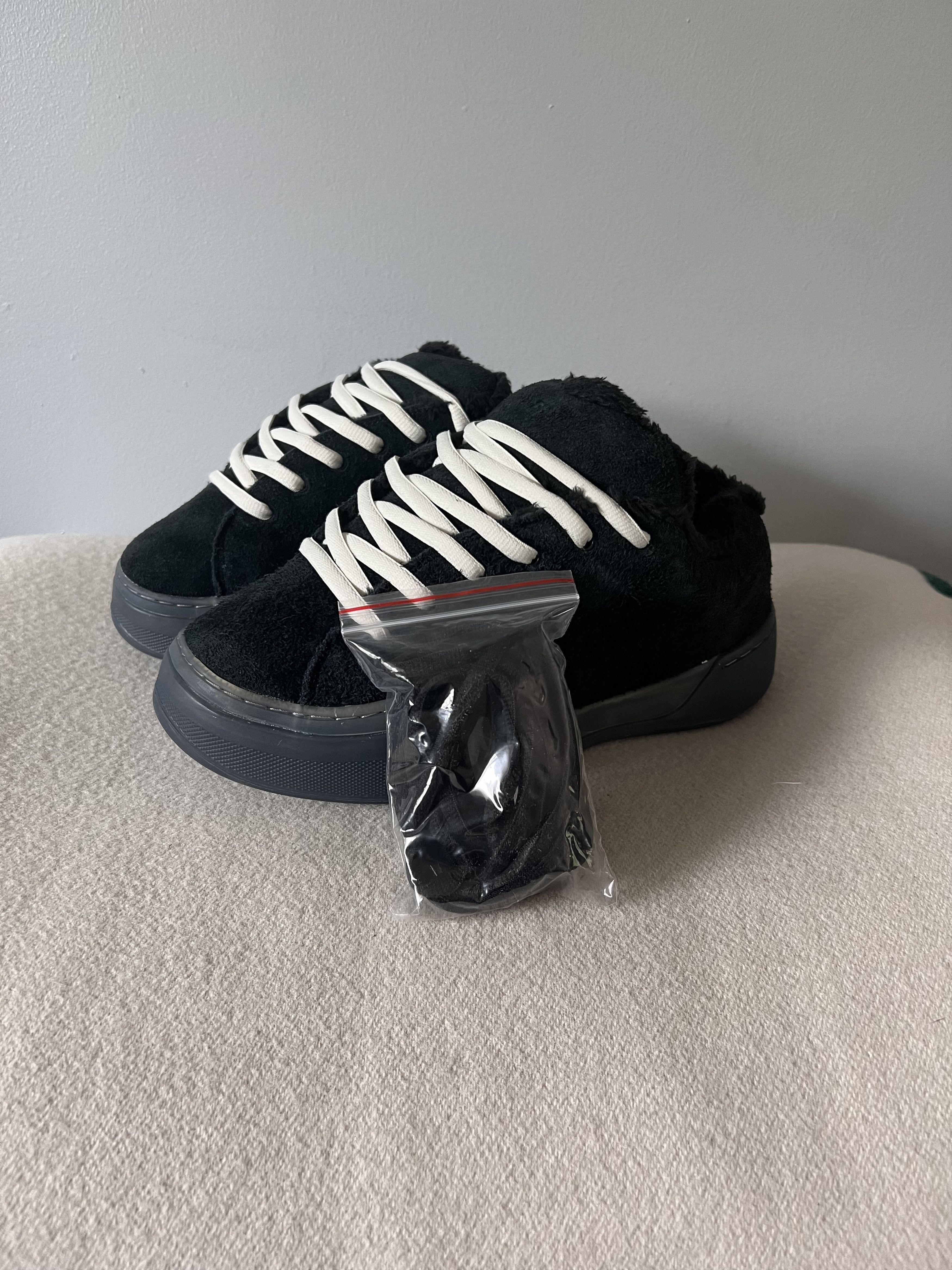 ERL ERL Suede Vamps Sneakers in Black Size US 7 / EU 40 - 8 Thumbnail