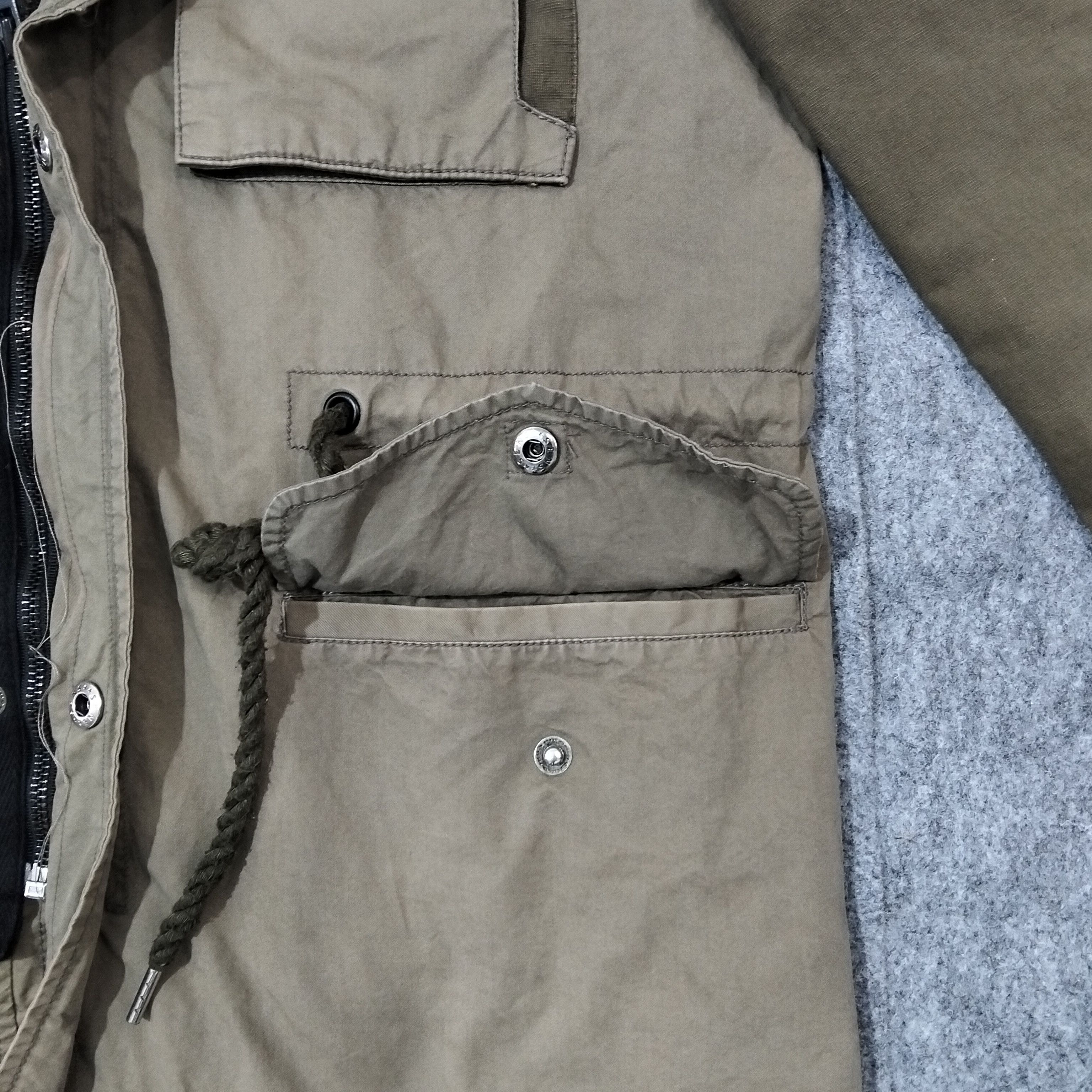 Codes Combine × Japanese Brand 🔥 Codes Combine Military Style Parka with Peace logo🔥 Size US L / EU 52-54 / 3 - 8 Thumbnail