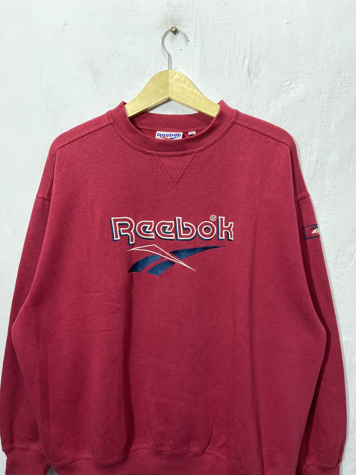 Reebok Vintage Reebok Embroidered Logo SpellOut Sweatshirt Size US XL / EU 56 / 4 - 2 Thumbnail