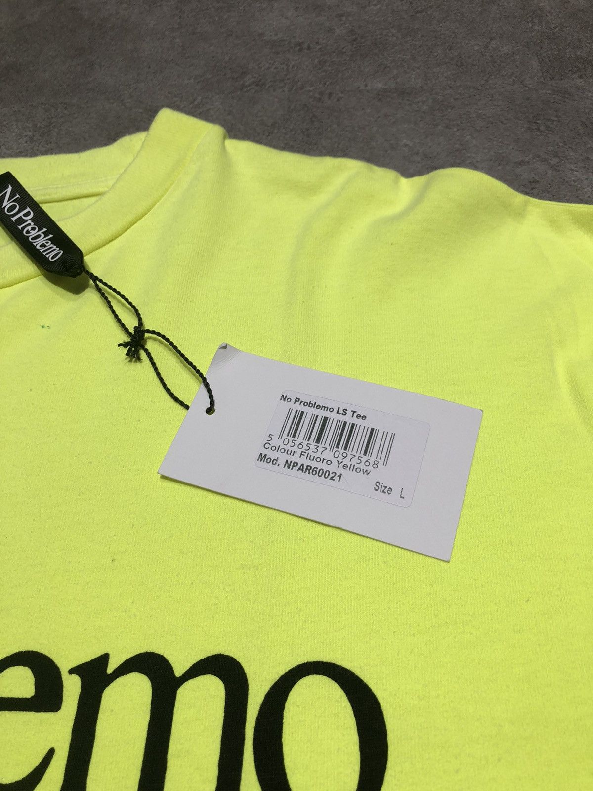 Other NO PROBLEMO NEON GREEN LONG SLEEVE TEE Size US L / EU 52-54 / 3 - 3 Thumbnail