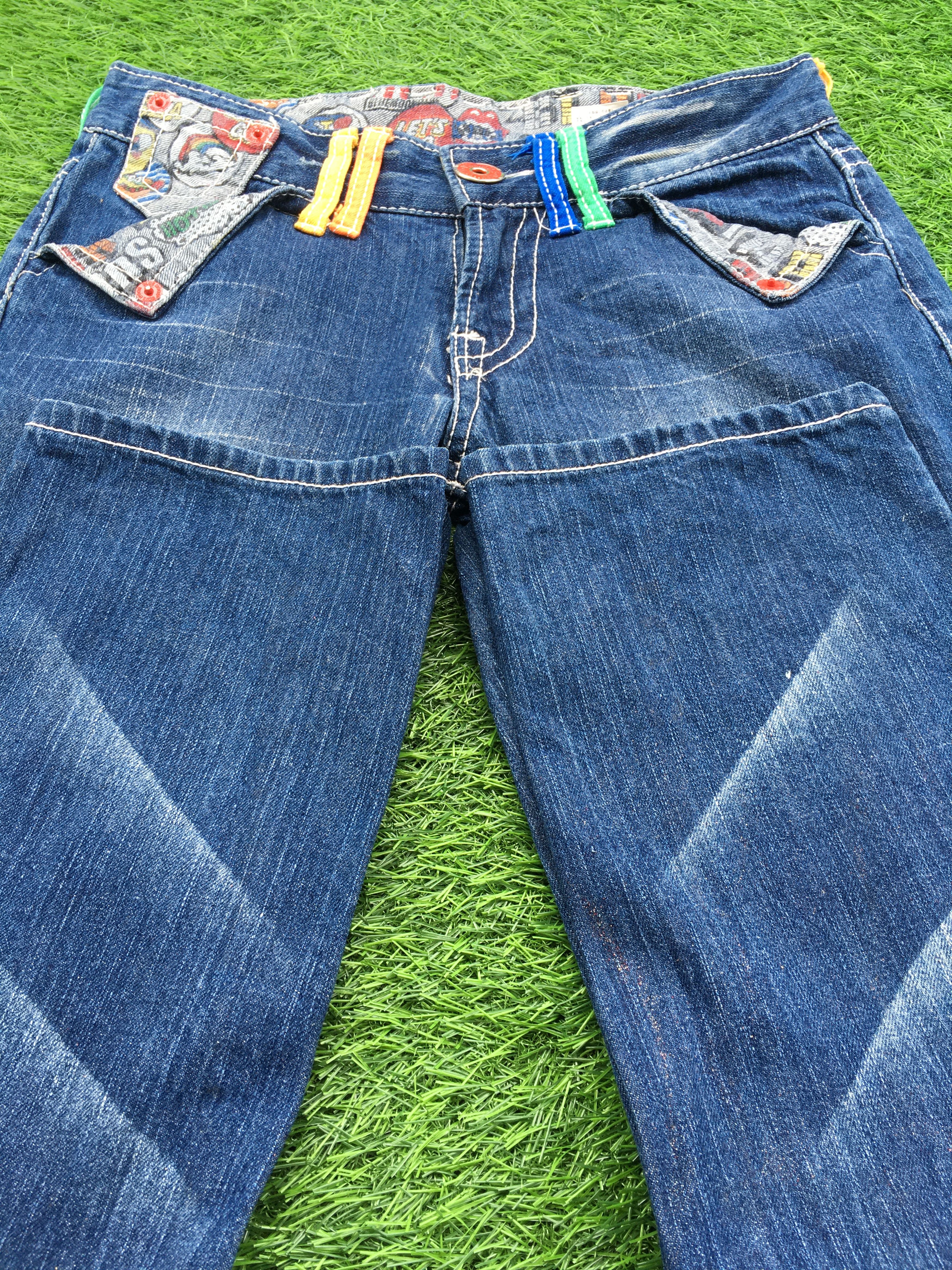 Japanese Brand Japanese Spell Out grunge printed graphics jean D-1215 Size US 27 - 8 Thumbnail