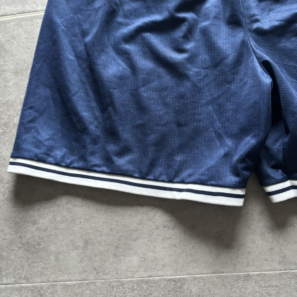 Other Vintage 90s blue u of m shorts Size US 32 / EU 48 - 3 Thumbnail