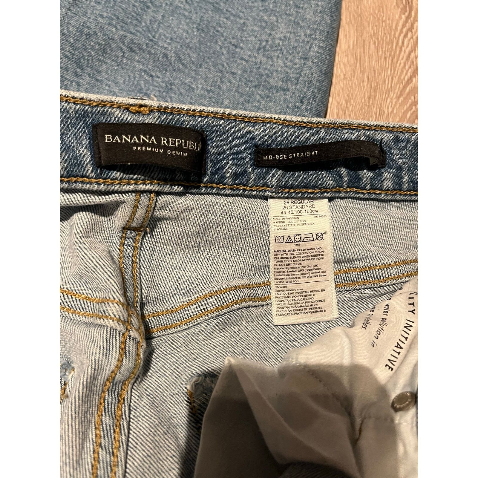 Banana Republic Banana Republic- Premium Denim / Mid-rise Straight / 26 Size 26" / US 2 / IT 38 - 6 Thumbnail
