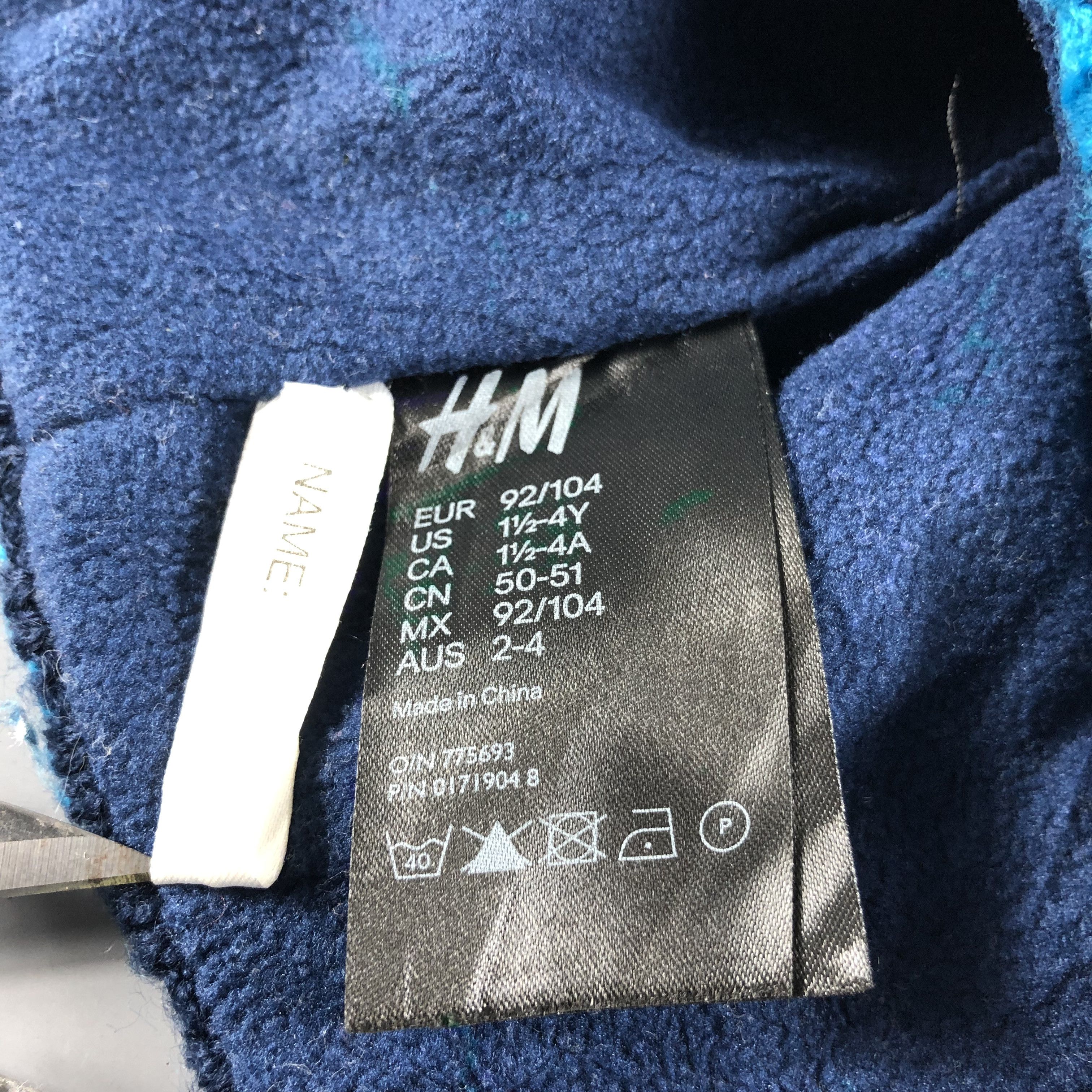 H&M H&M Striped Earflap Bobble Beanie Snowcap Snow Hat B573 Size ONE SIZE - 4 Thumbnail