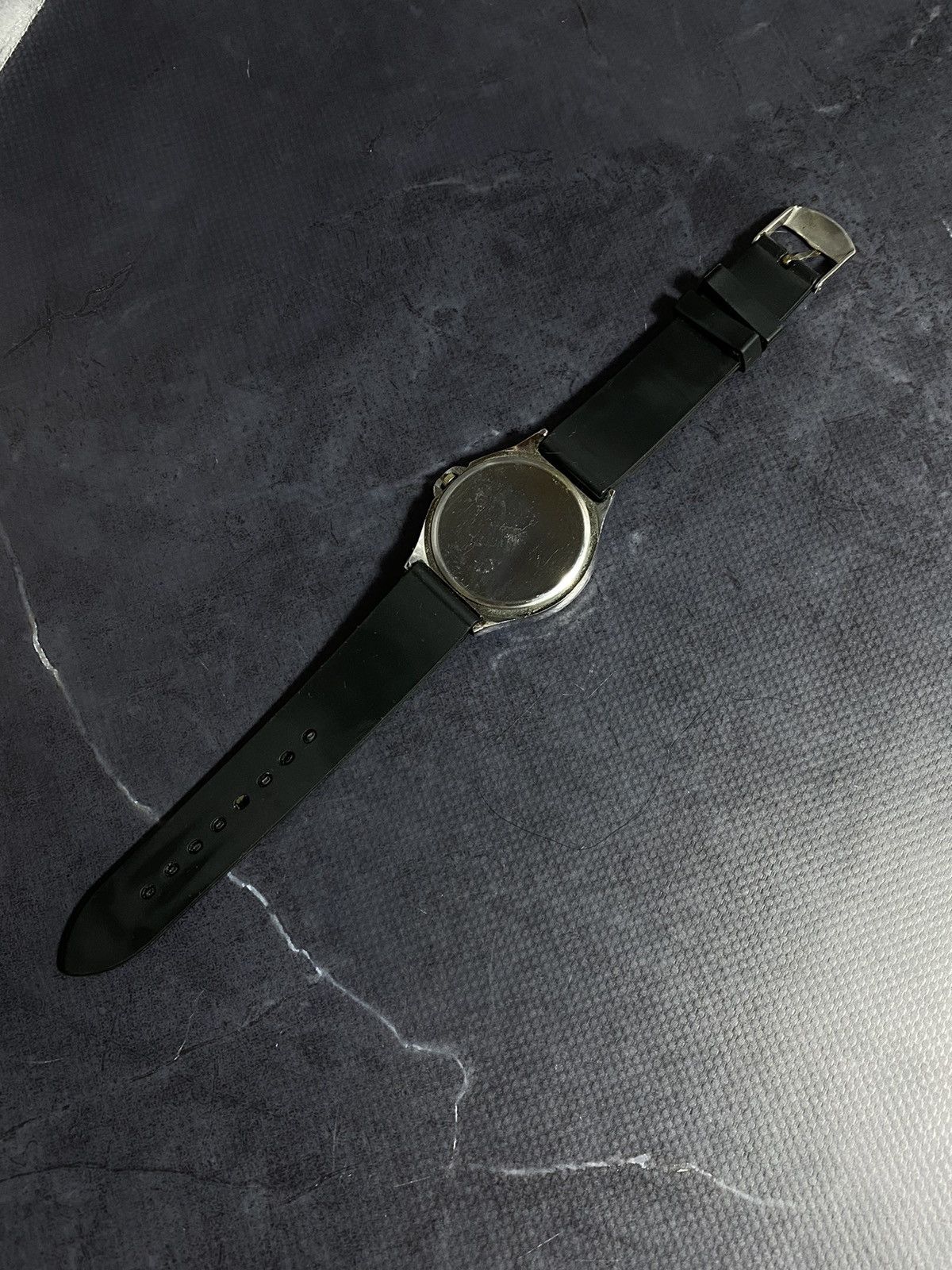 Vintage Classic Wristwatch with Roman Numerals, Japanese Brand Size ONE SIZE - 9 Thumbnail