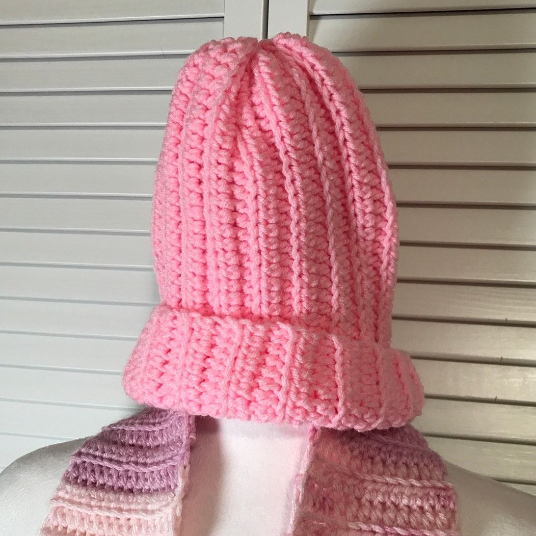 Handmade NWT Handmade Crocheted Pink Textured Beanie & Scarf 56” Size ONE SIZE - 2 Thumbnail