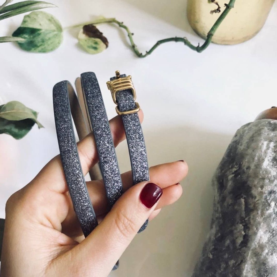 Anthropologie NEW ANTHROPOLOGIE Bronze Rust Gold Glitter Skinny Waist Belt Size ONE SIZE - 5 Thumbnail
