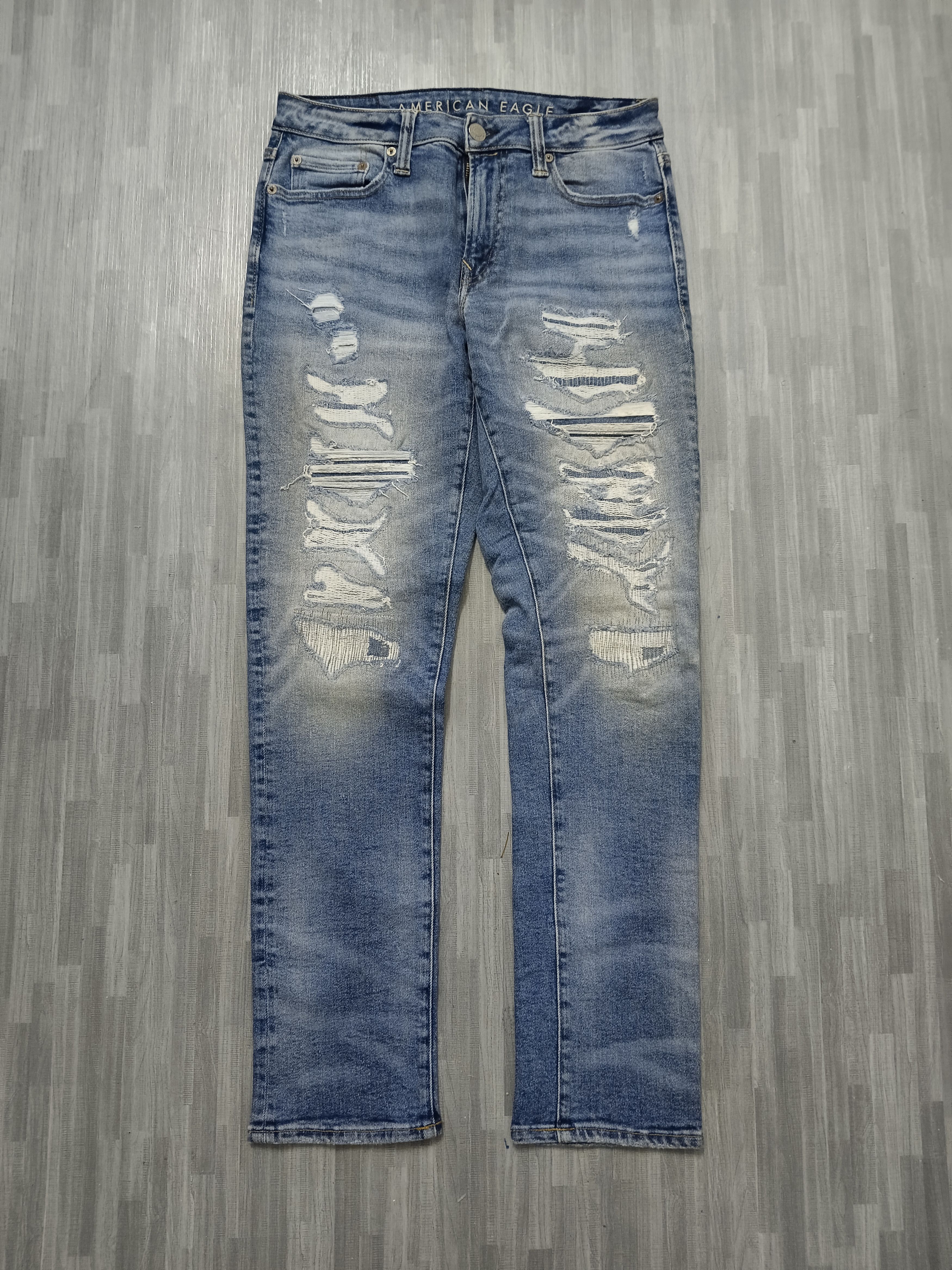 Japanese Brand DiSTRESSED DENIM PACTHWORK AMERICAN EAGLE STRETCHABLE Size US 30 / EU 46 - 2 Thumbnail