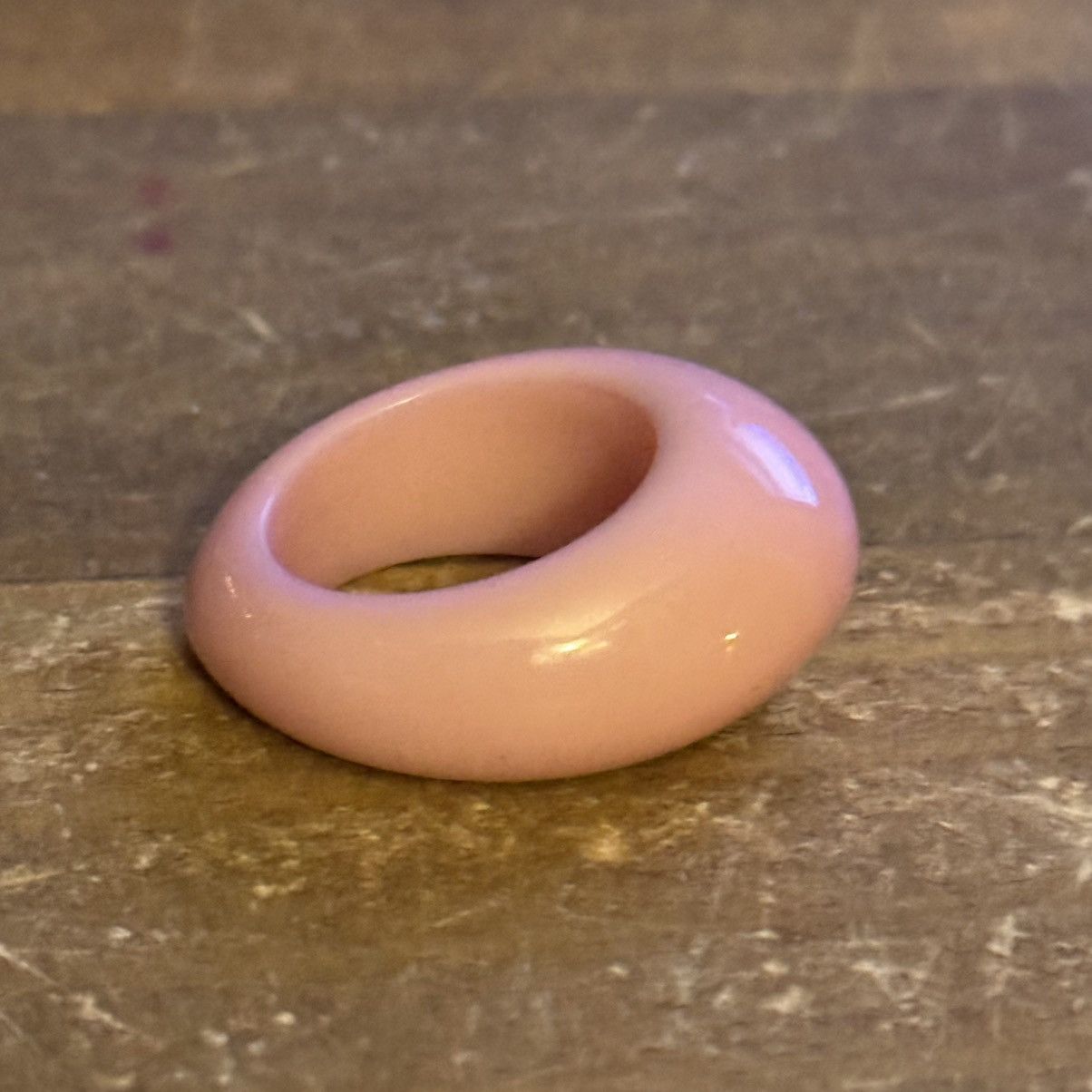 Vintage Vintage pink lucite dome ring Size ONE SIZE - 7 Thumbnail