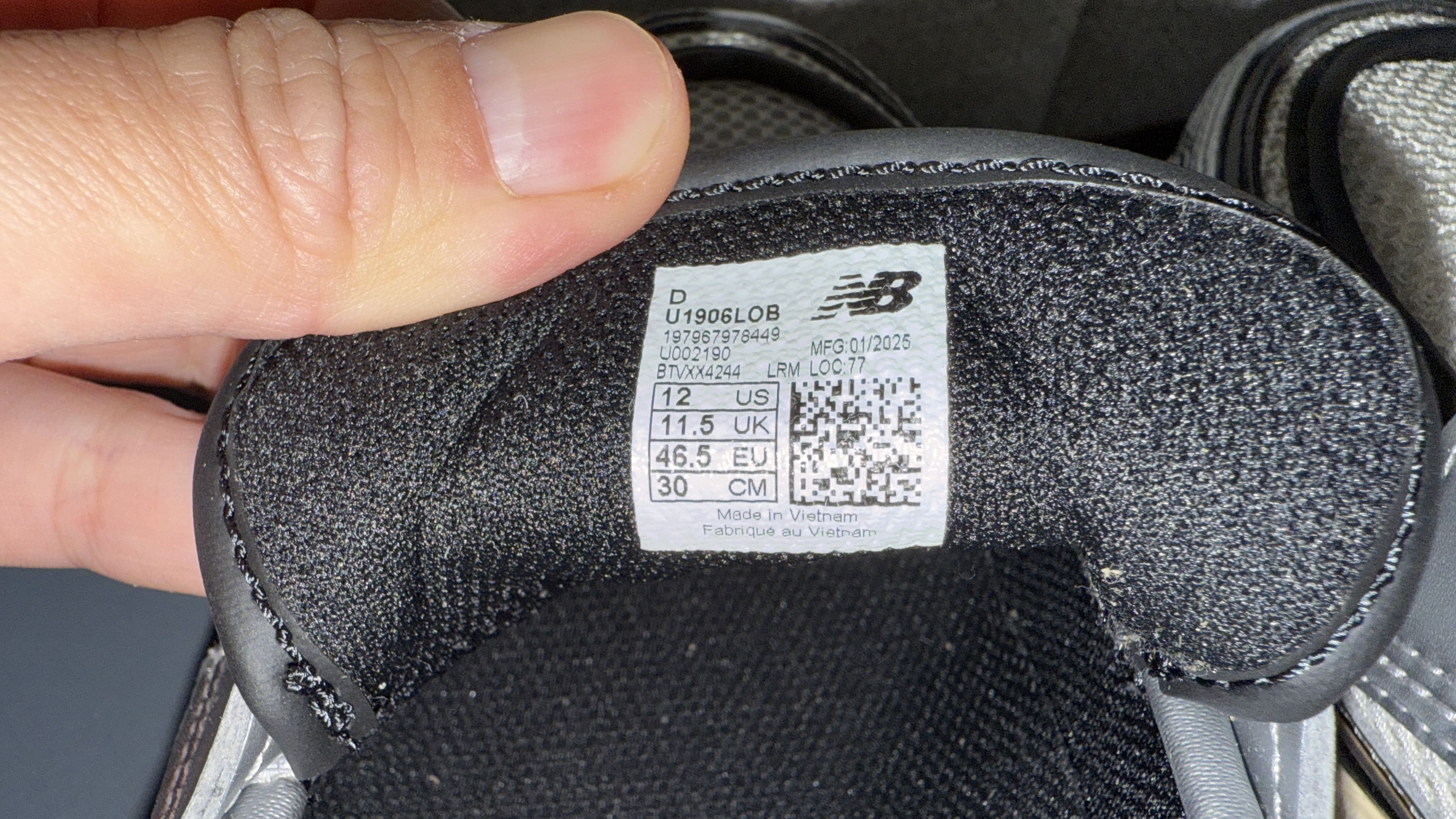 New Balance 1906L Silver Metallic Cream Grey Black Size US 12 Size US 12 / EU 45 - 11 Thumbnail