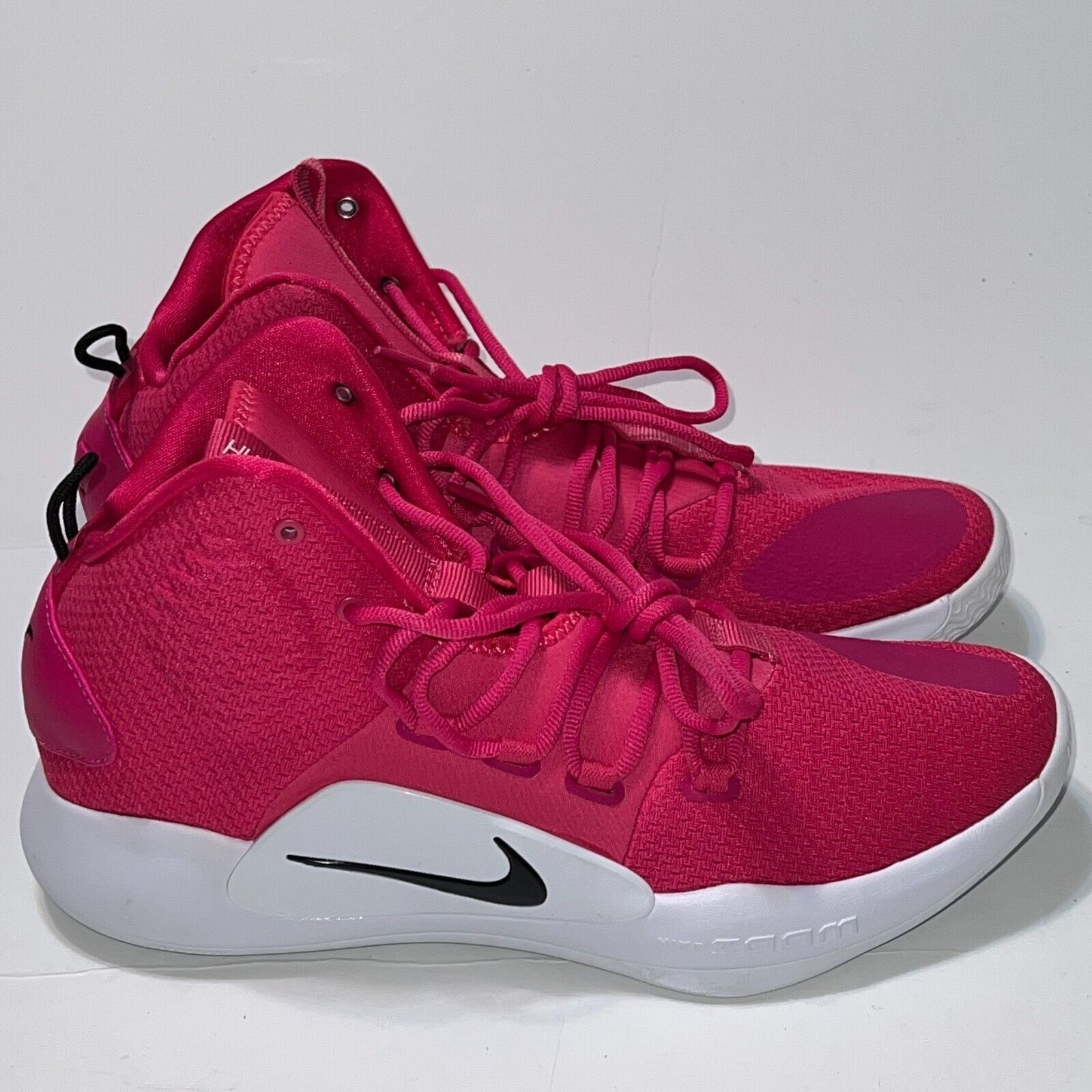 Nike 10.5 Nike Hyperdunk TB Promo School Kay Yow Breast Cancer Size US 10.5 / EU 43-44 - 3 Thumbnail