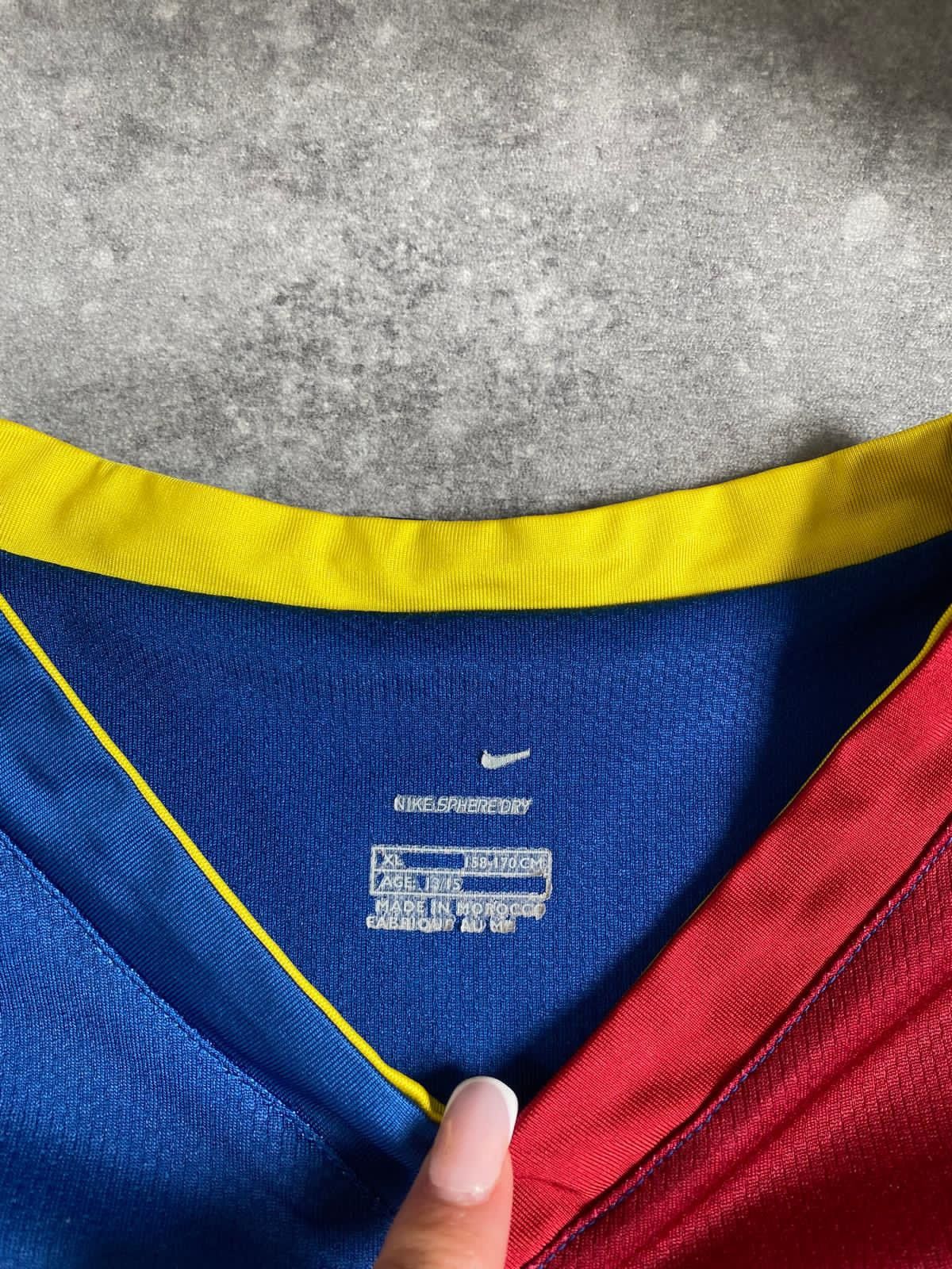 Nike Vintage Nike FC Barcelona UNICEF 2006 Ronaldinho Henry Xavi Size US S / EU 44-46 / 1 - 8 Thumbnail