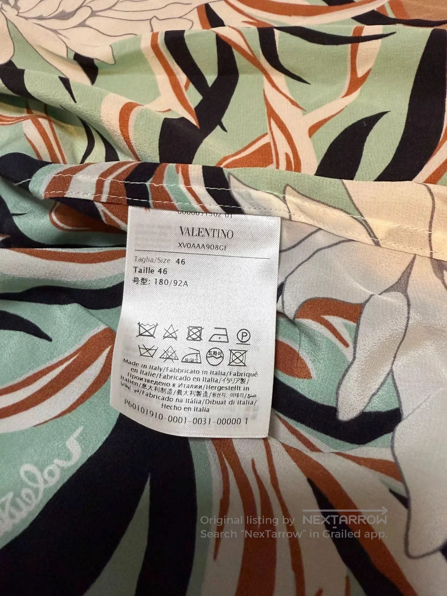Valentino Valentino Silk Floral Button. Size US L / EU 52-54 / 3 - 7 Thumbnail