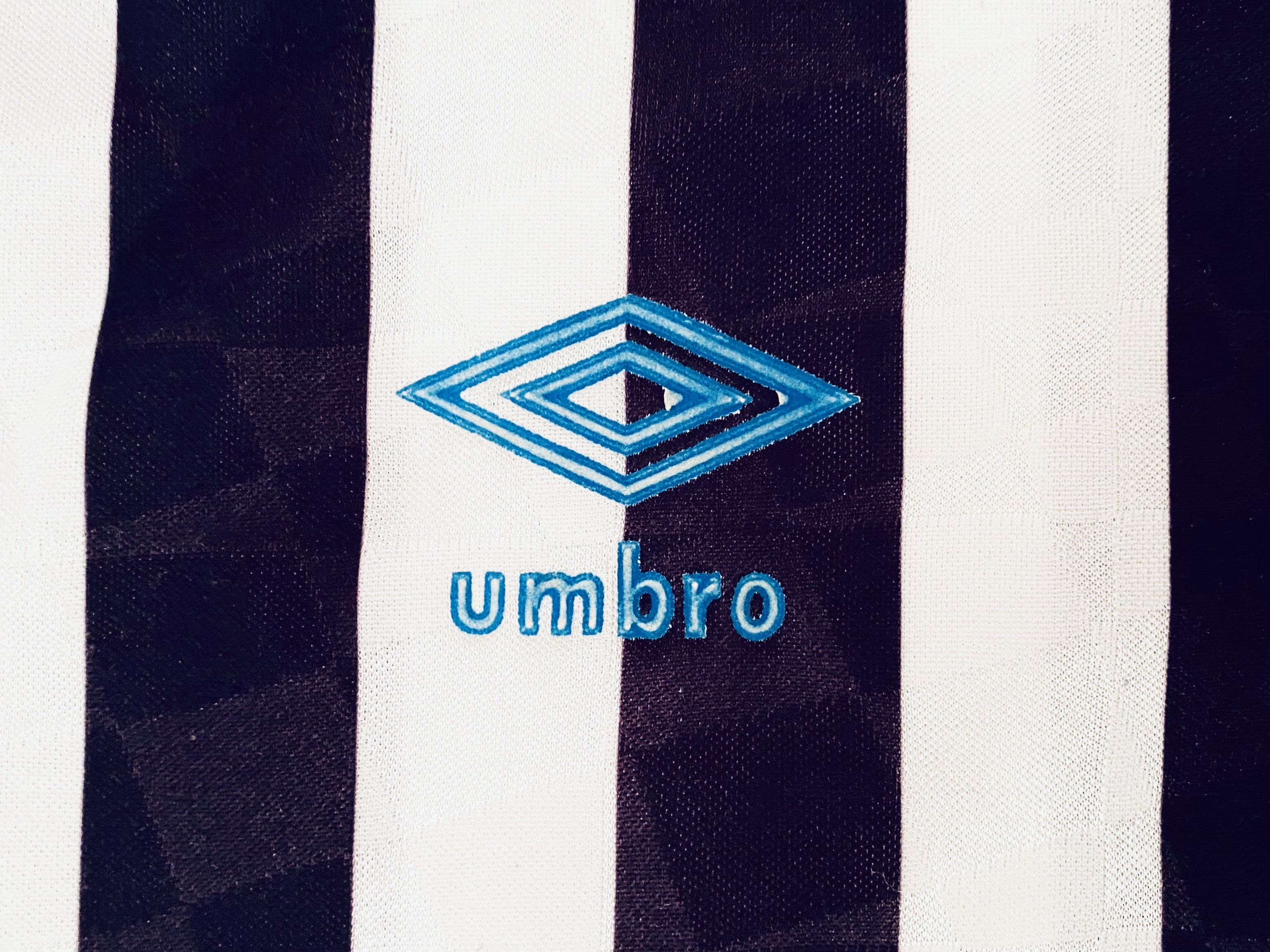Umbro Newcastle United Home Football Shirt 1990 - 1991 - 1992 Size US XL / EU 56 / 4 - 8 Thumbnail