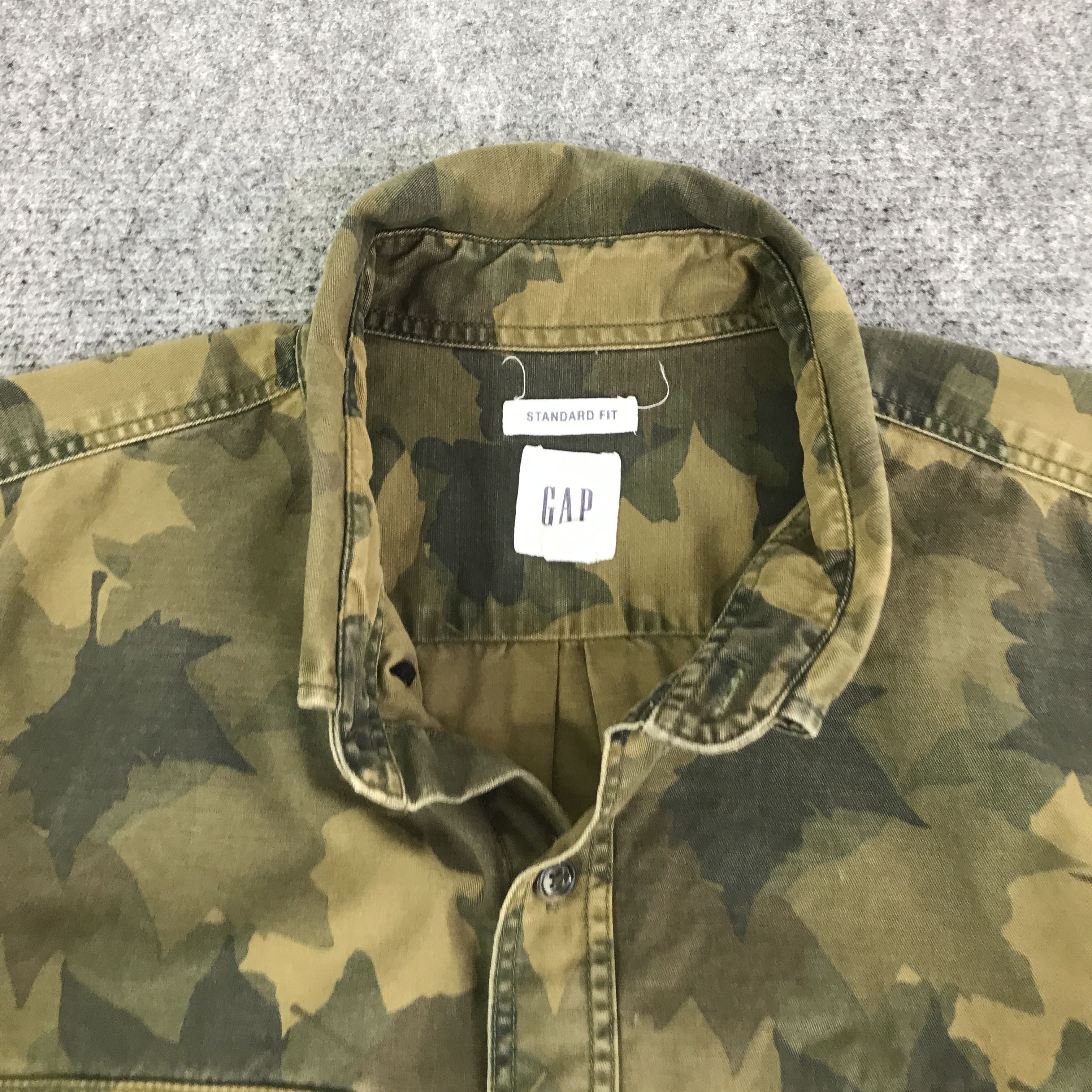 Gap GAP CAMO ARMY BUTTON UP SHIRT K116B13 Size US L / EU 52-54 / 3 - 8 Thumbnail