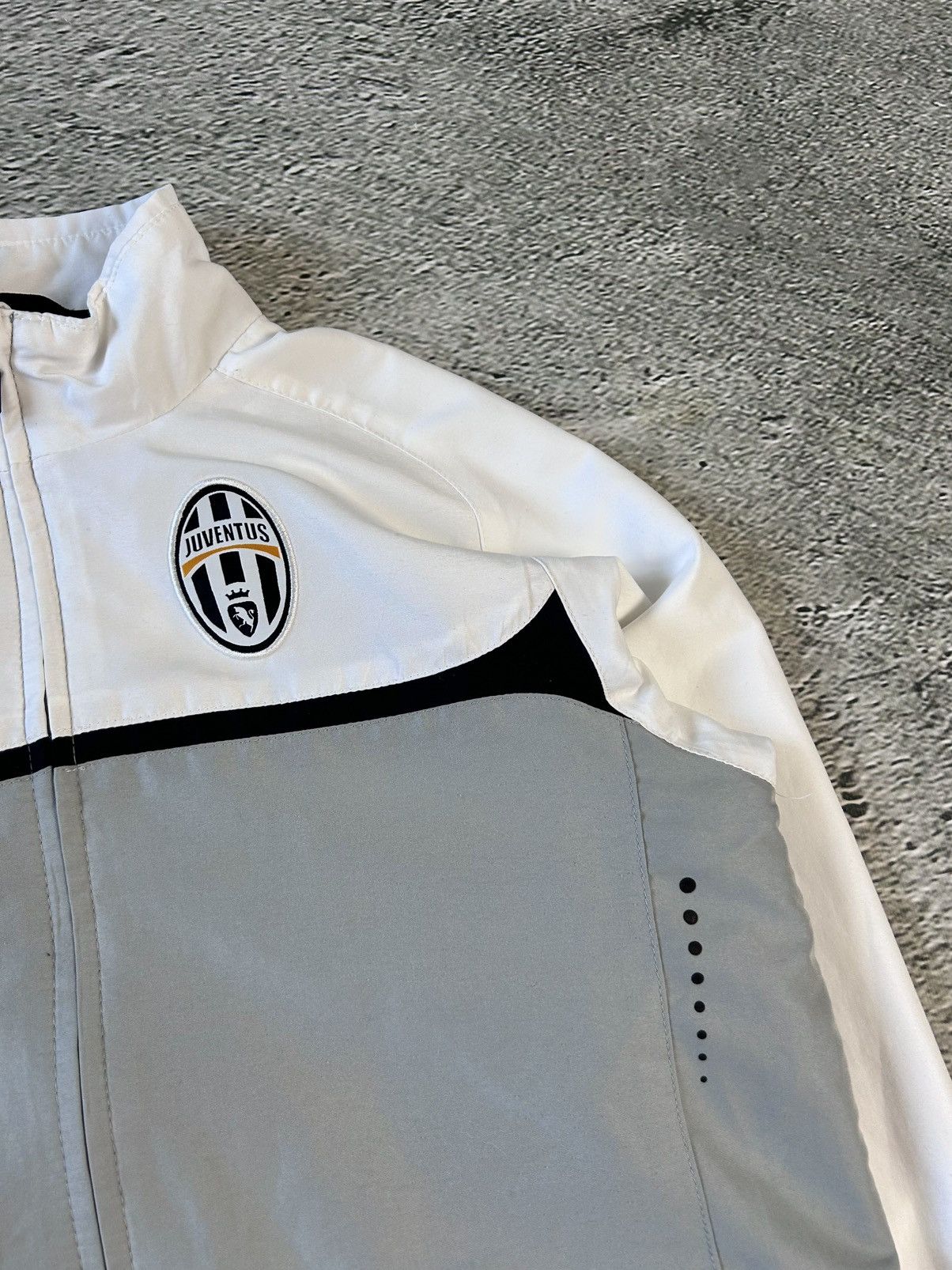 Nike × Vintage Juventus Nike track suit vintage white black drill Y2K Size US S / EU 44-46 / 1 - 3 Thumbnail